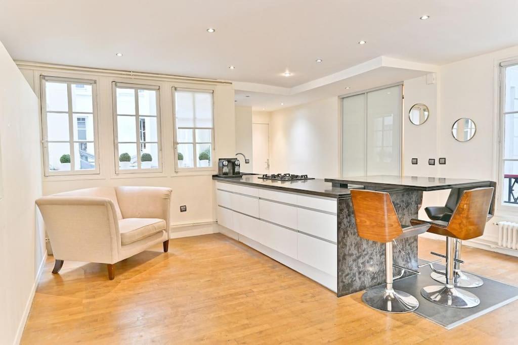 Grand 150m2 - Ii * Paris