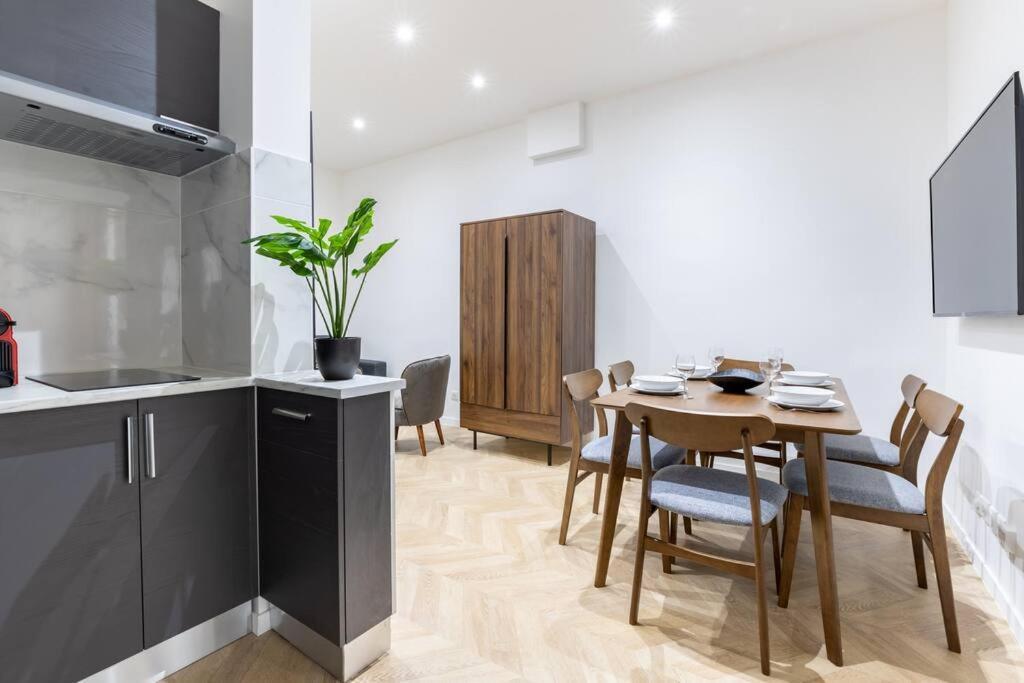 Fleurus Luxembourg Luxury 6p 2br Apartamento Paris