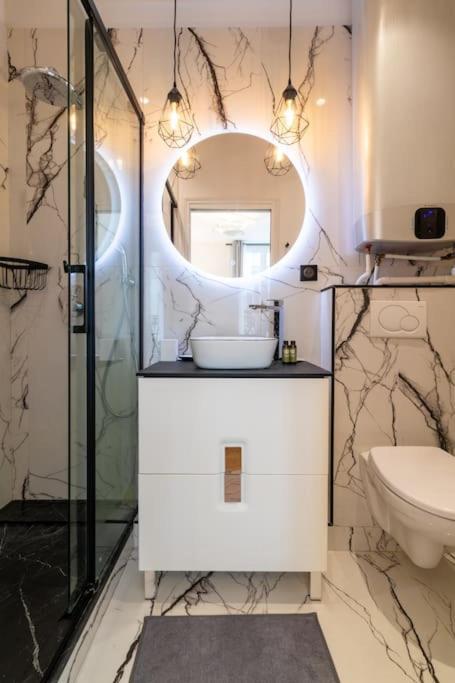 Apartment 4pers # 1 Bedroom # Ternes # 17 *