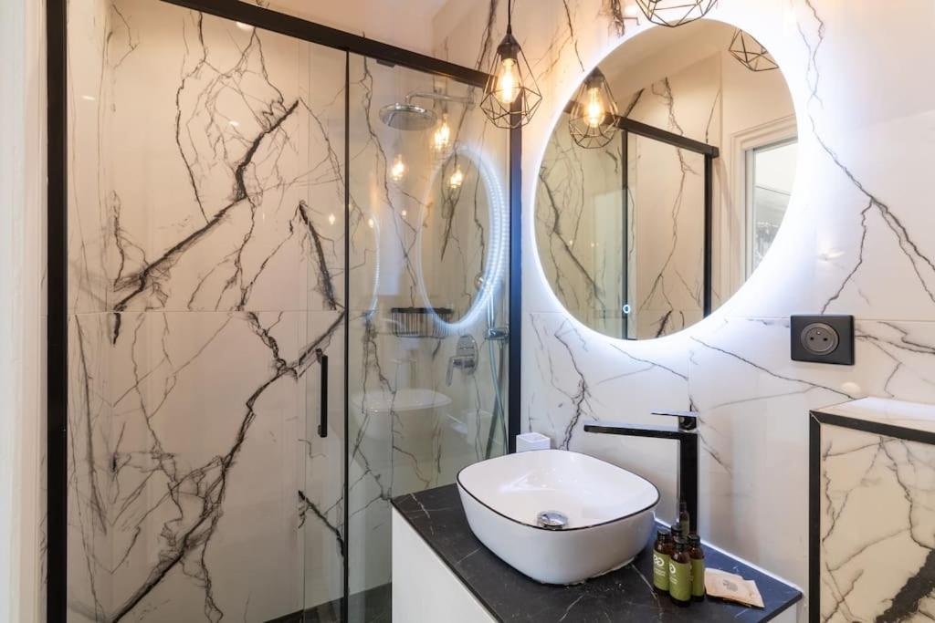 4pers # 1 Bedroom # Ternes # 17 Paris