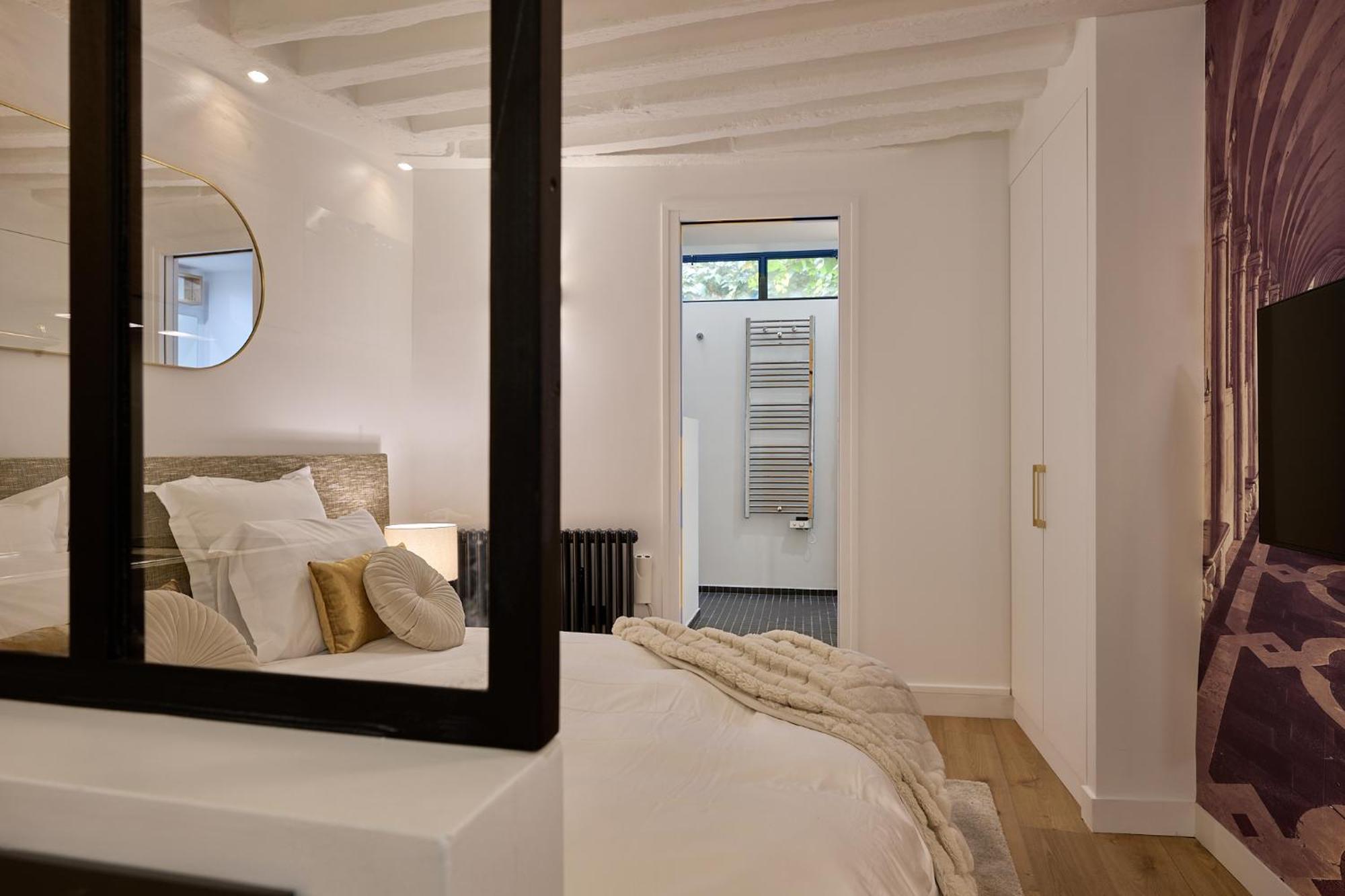 Cosy A 9 Min A Pied De La Cathedrale Notre Dame Apartment
