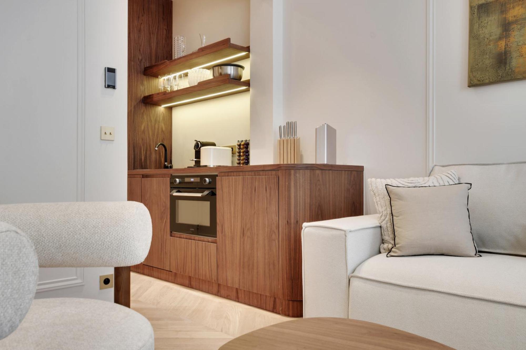 Maison Galante's With Services In La Madeleine - Opera Apartment Paris