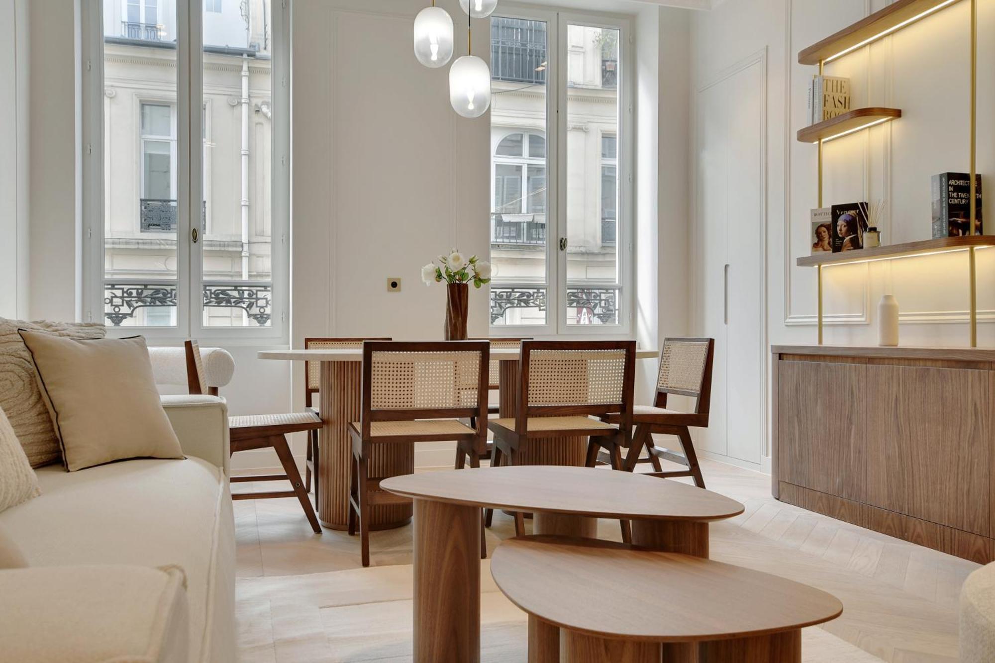Maison Galante's With Services In La Madeleine - Opera