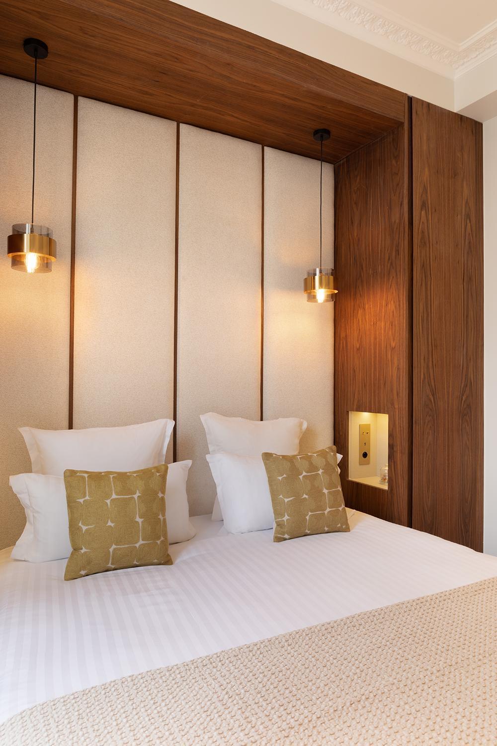 Maison Galante's With Services In La Madeleine - Opera Apartment
