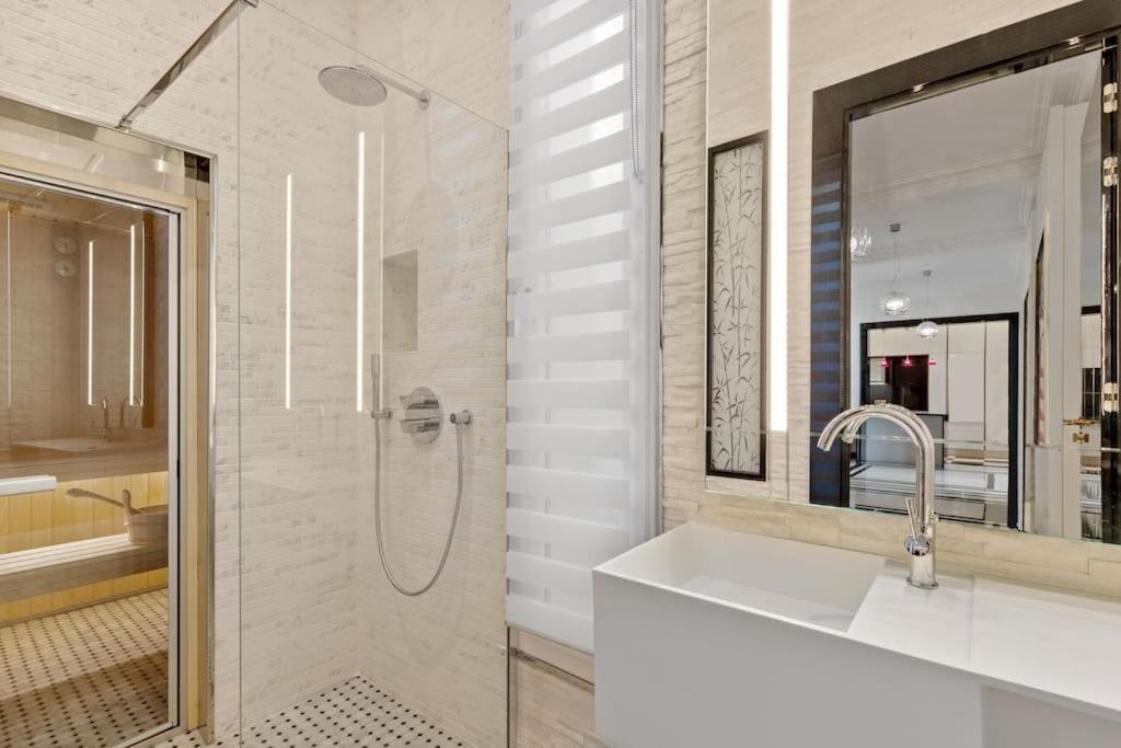 Apartment Magnifique A Arc De Triomphe 264 M2 *