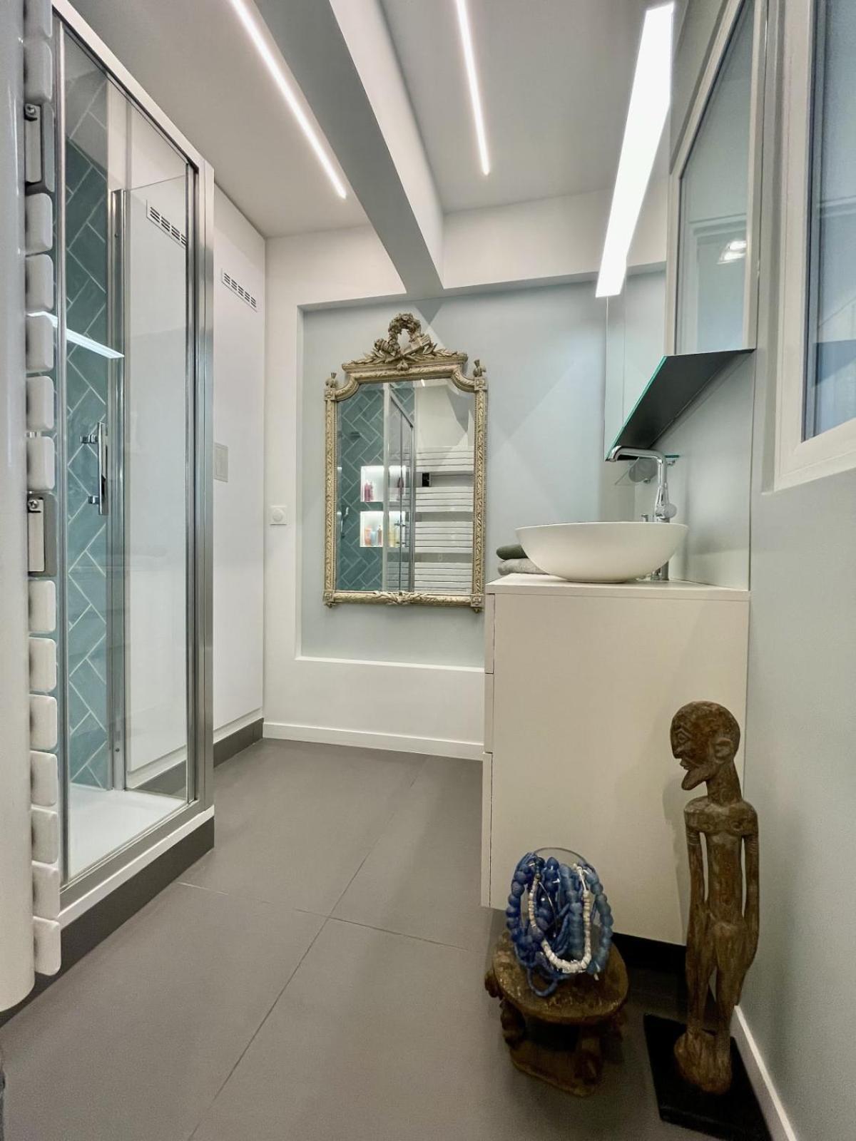 Apartment For 2 With Balcony In