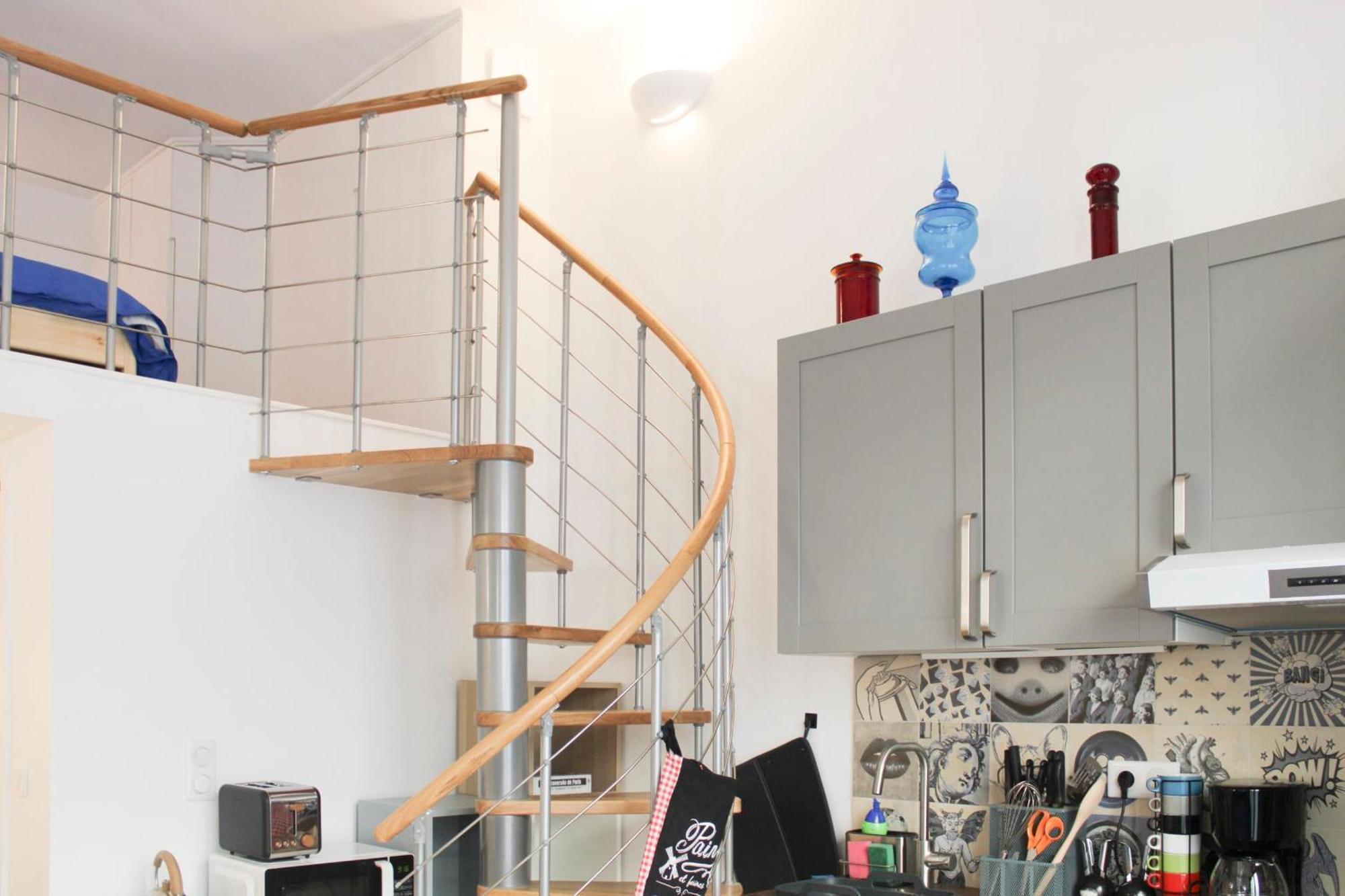 Charming Near Buttes-chaumont *