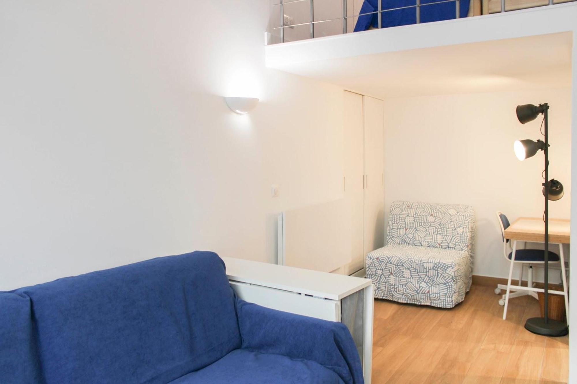 Charming Near Buttes-chaumont