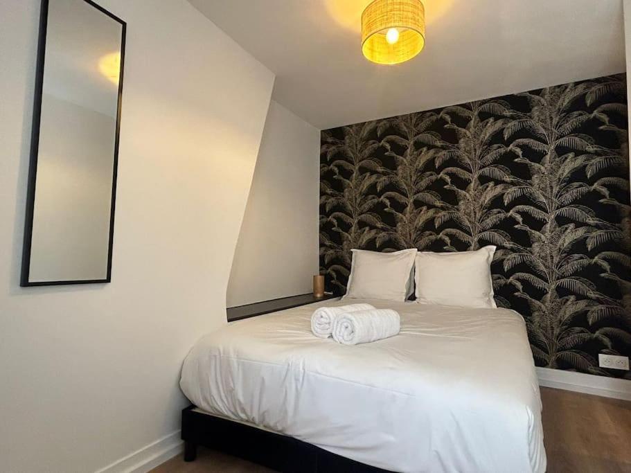 Modern Place D'italie Apartment