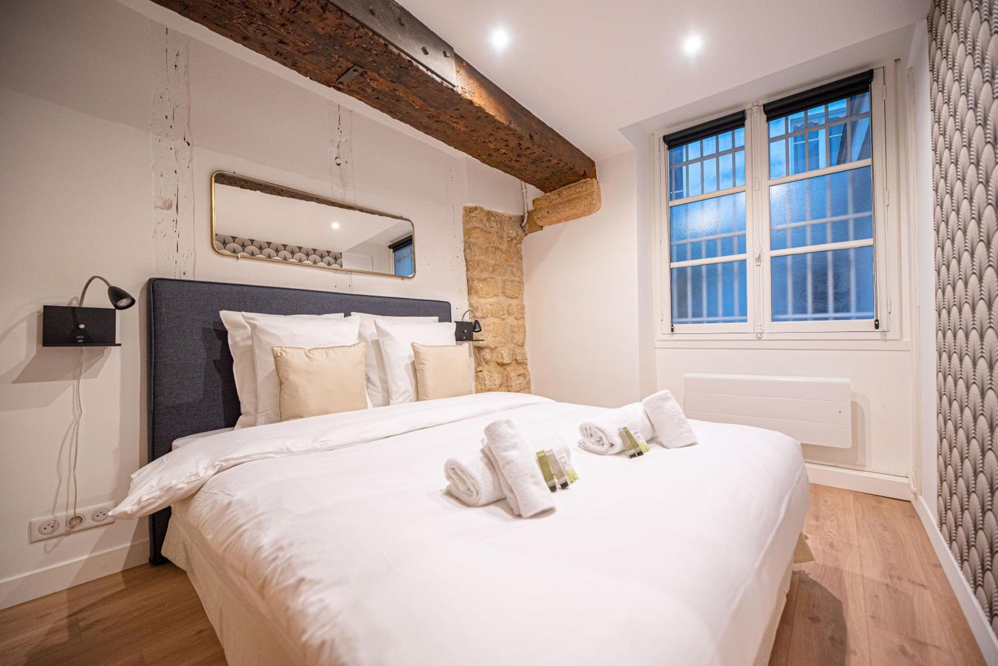 Beautiful In Saint Germain Apartment *