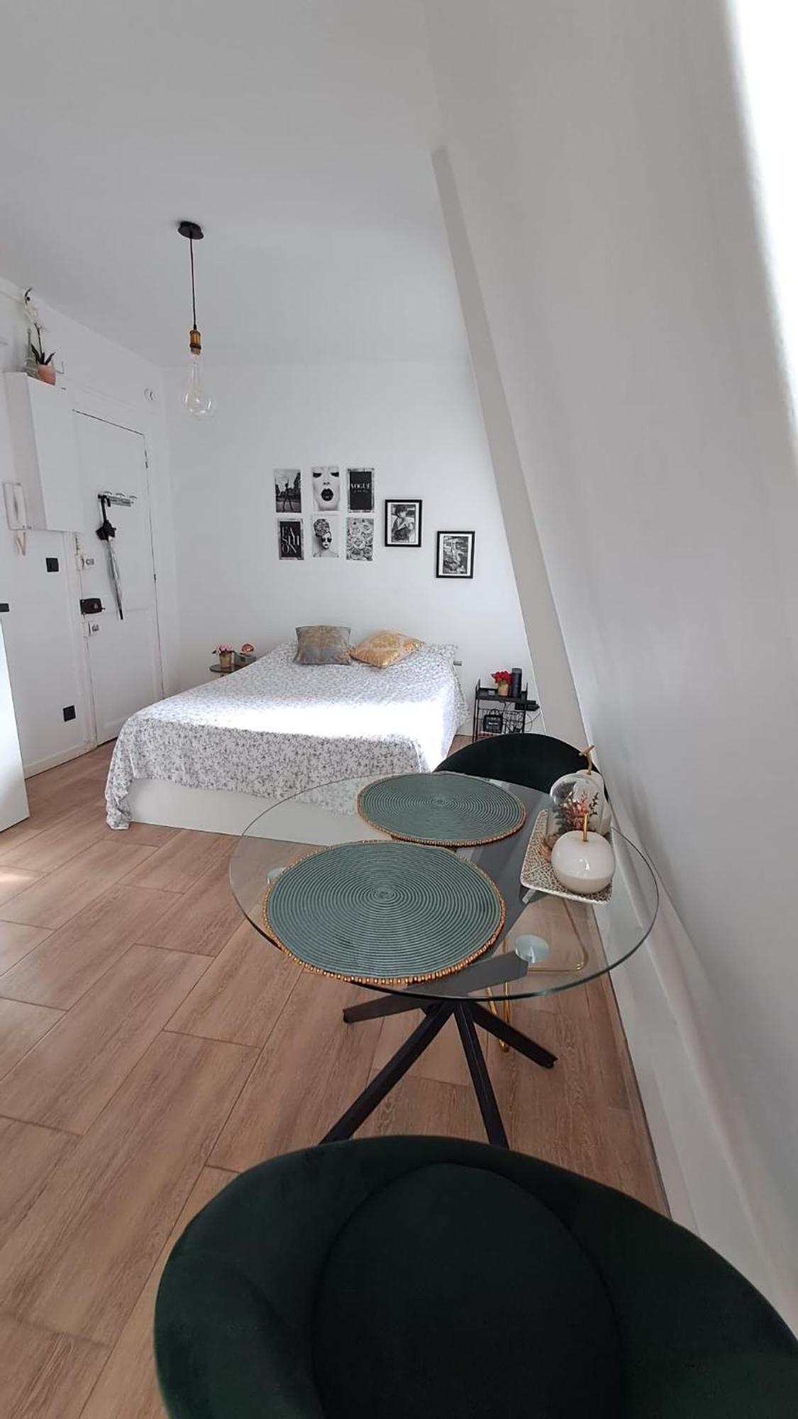 Appartement Center Eiffel Tower View