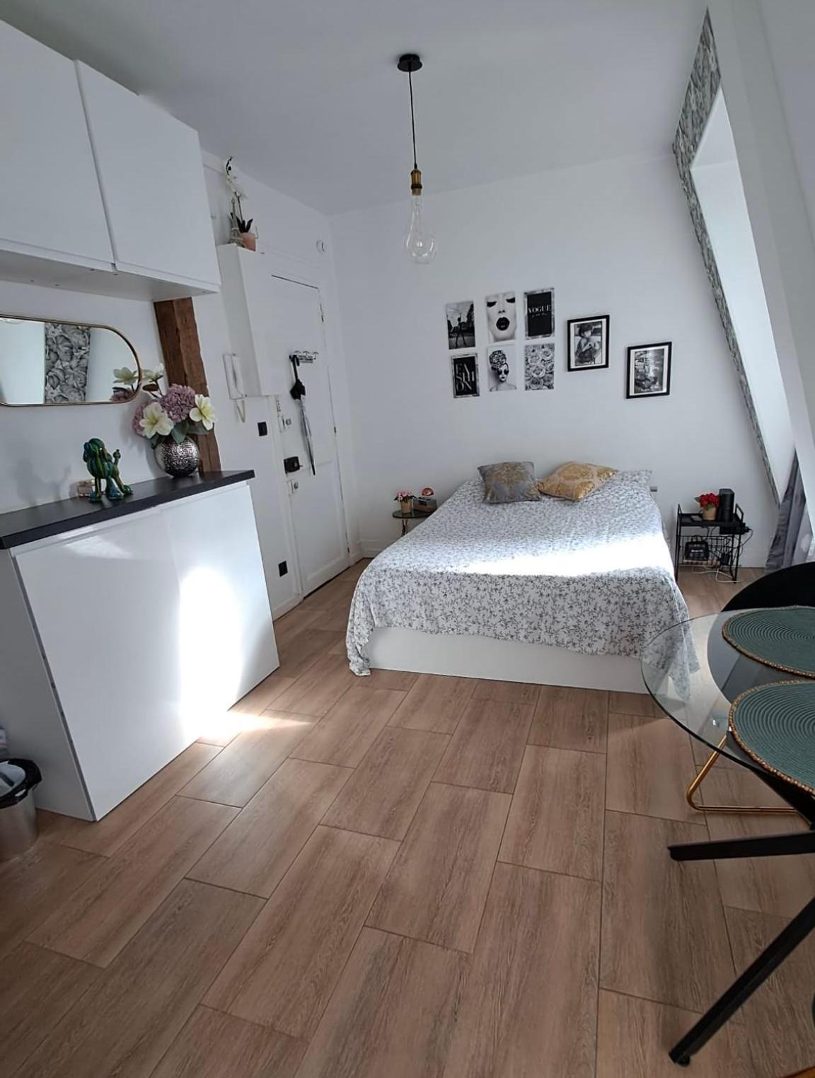 Center Eiffel Tower View Appartement *
