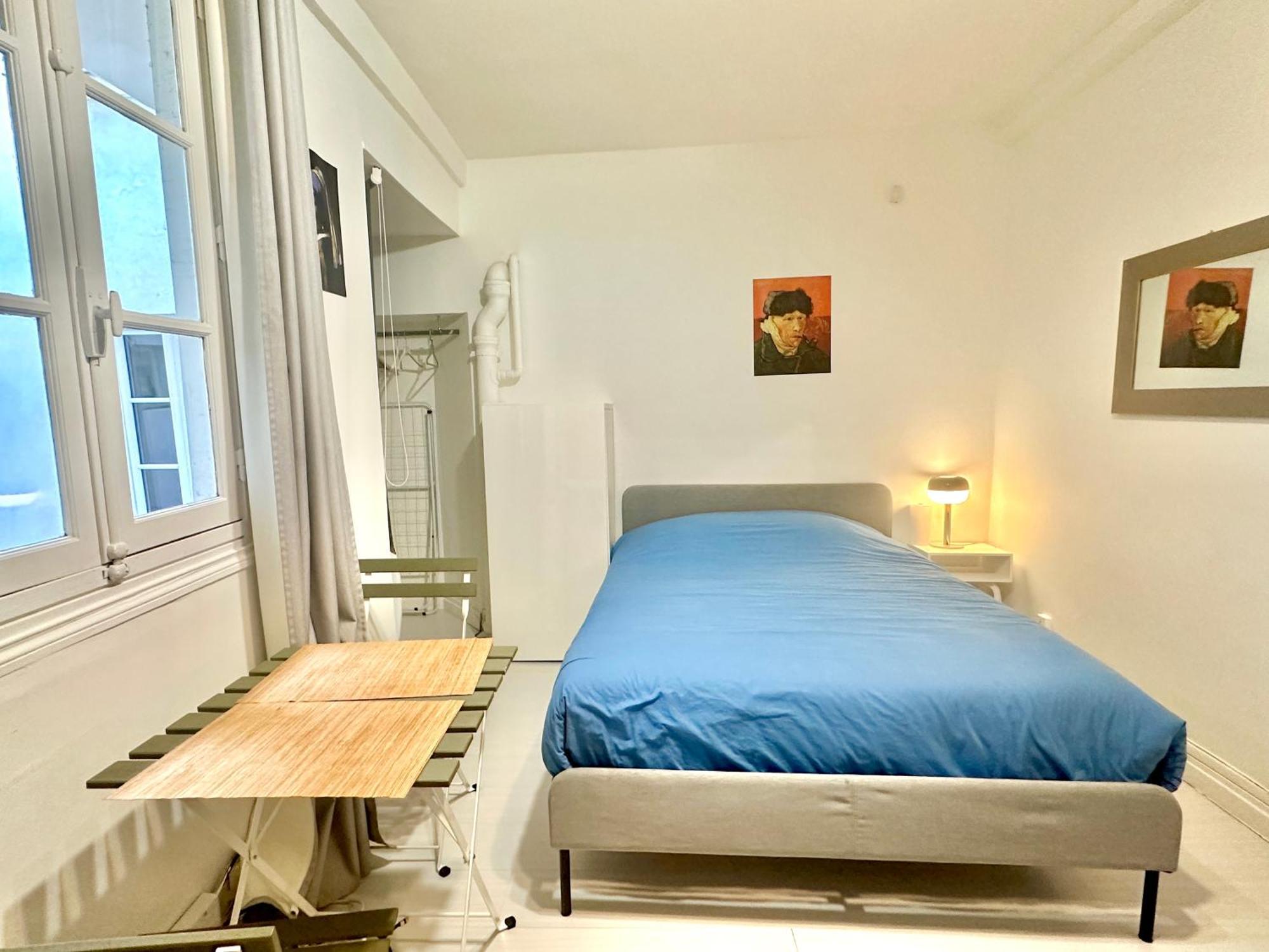 Apartment Comfortable Near Marais Aboukir