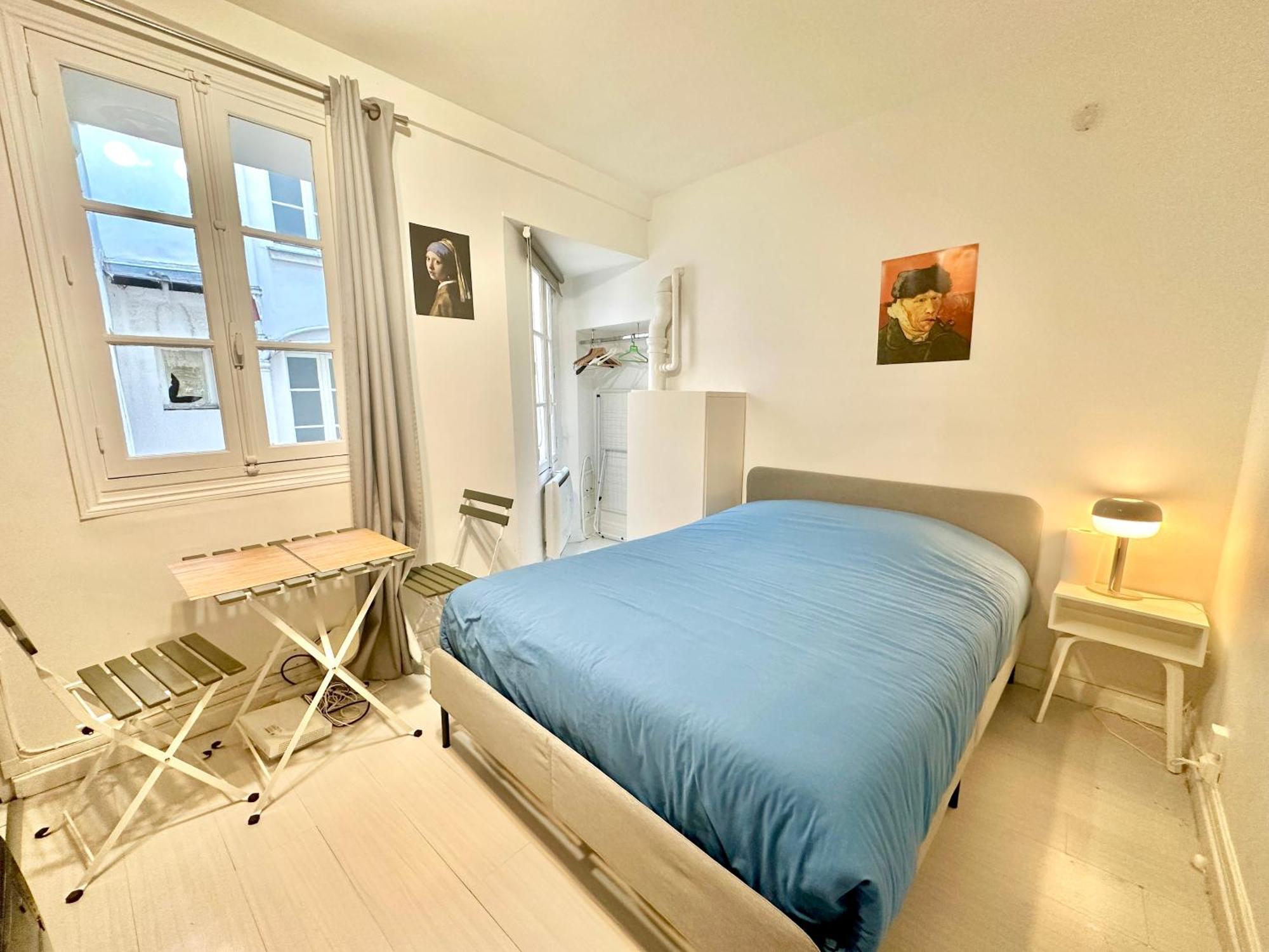 Comfortable Near Marais Aboukir Apartment Paris