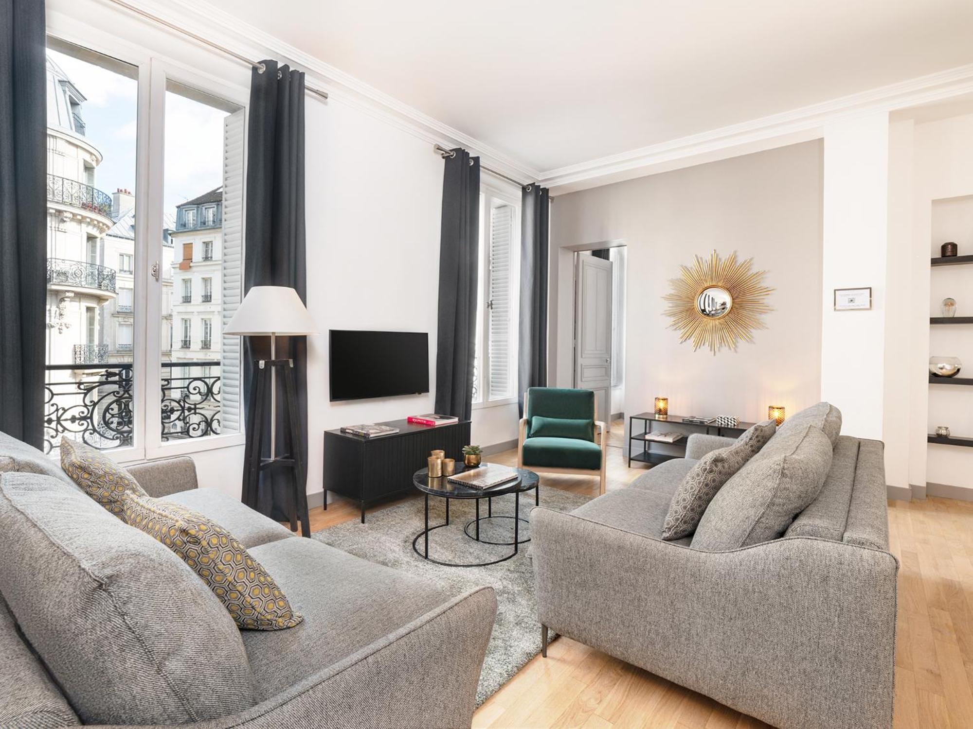 Livinparis - Luxury 3 Bedrooms Le Louvre I Paris