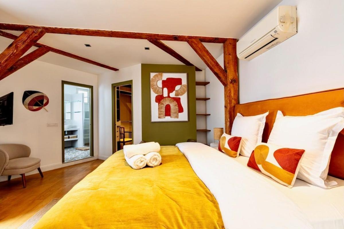 8 - Opera - Rue Constantinople - Duplex 8 Pieces Apartment