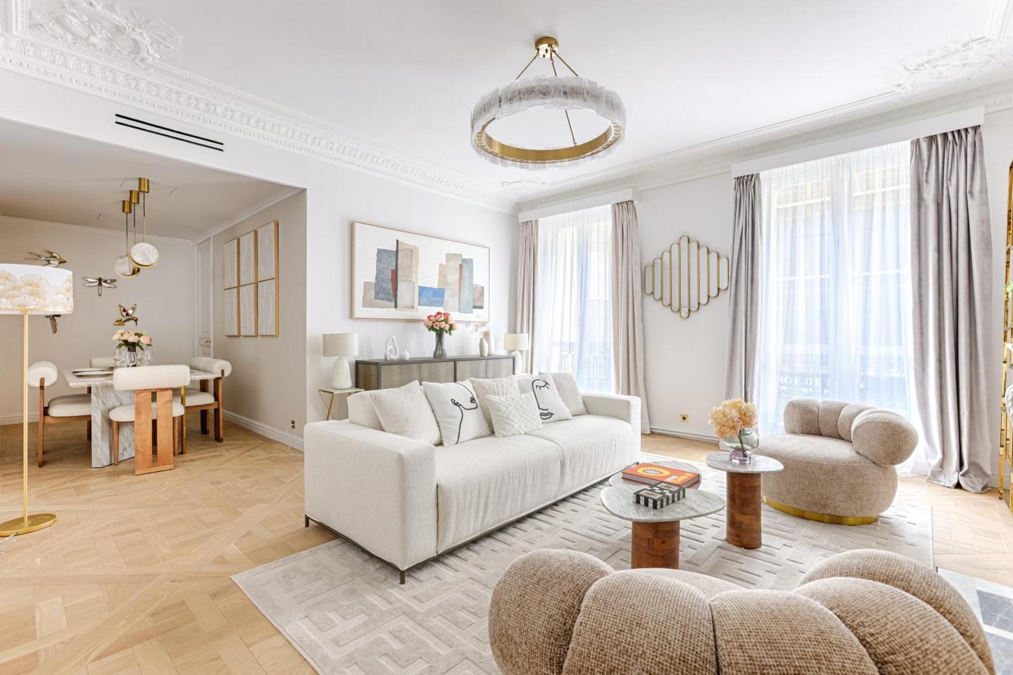 Apartment Elegant Luxury For 6 On Champs-elysees