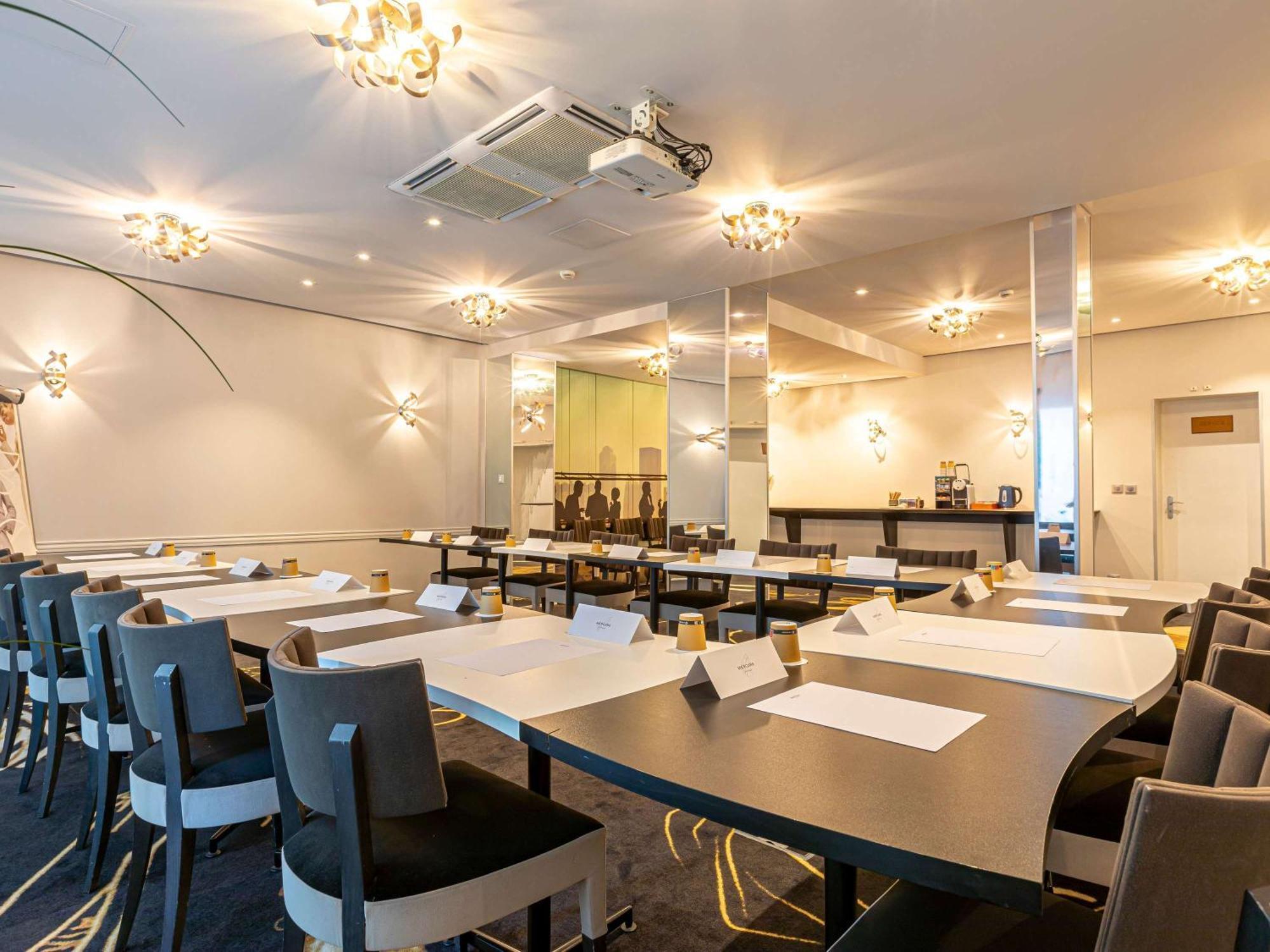Mercure Place D'italie Hotel Paris