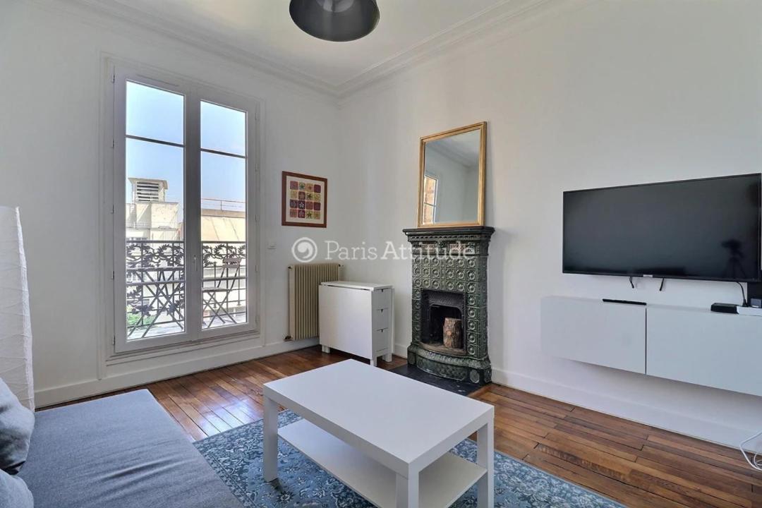 Montmartre - Balcony Overlooking Apartment Paris