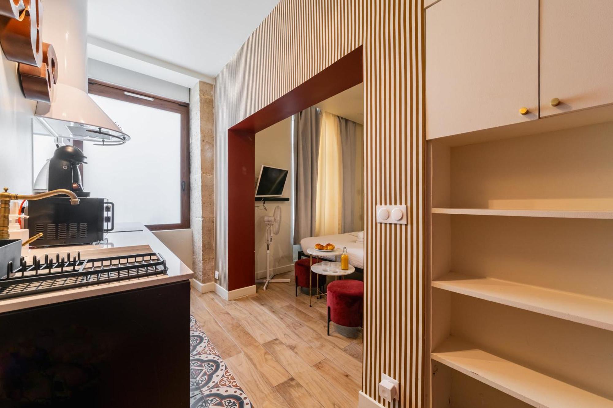 Charmant Studio A 15 A Proximite Tour Eiffel - Flat-guest Paris
