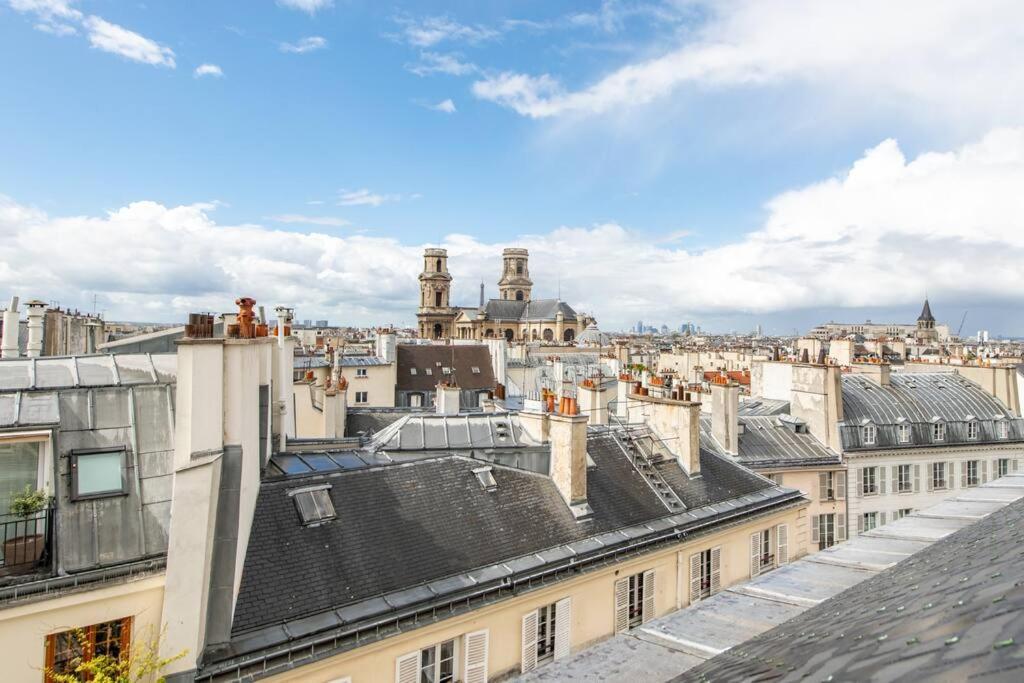 Heart Of Saint-germain Only 3 Minutes From The Amaizing Luxembourg Gardens Apartment