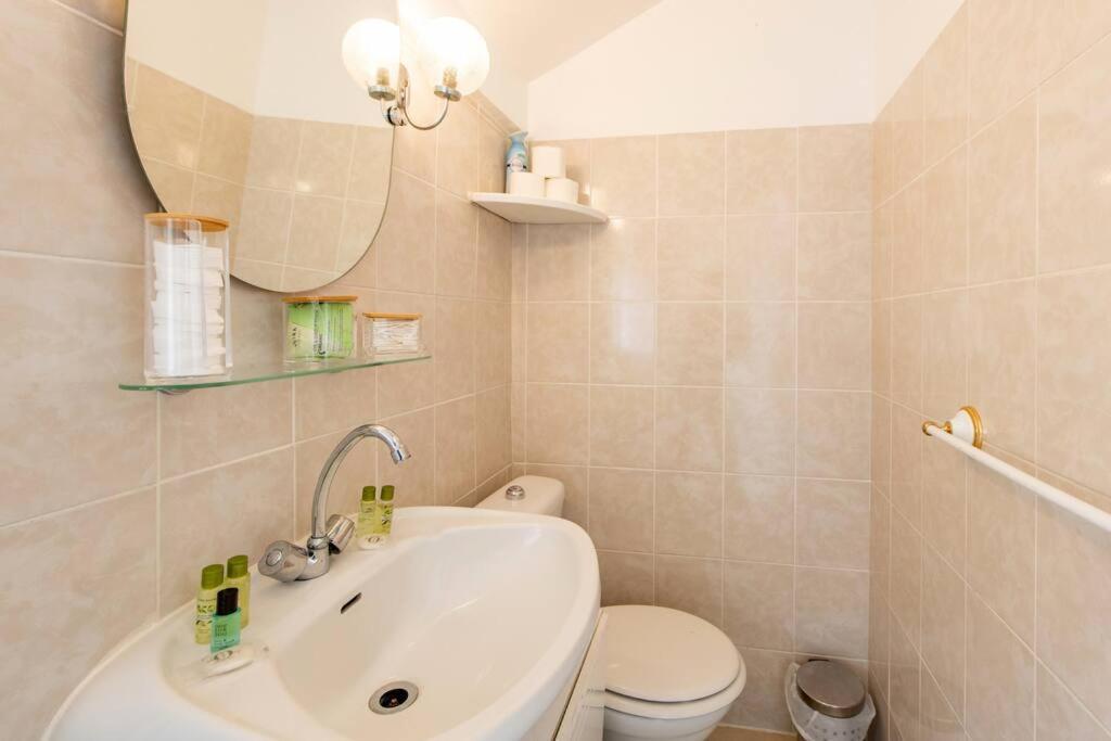 Heart Of Saint-germain Only 3 Minutes From The Amaizing Luxembourg Gardens Apartment *