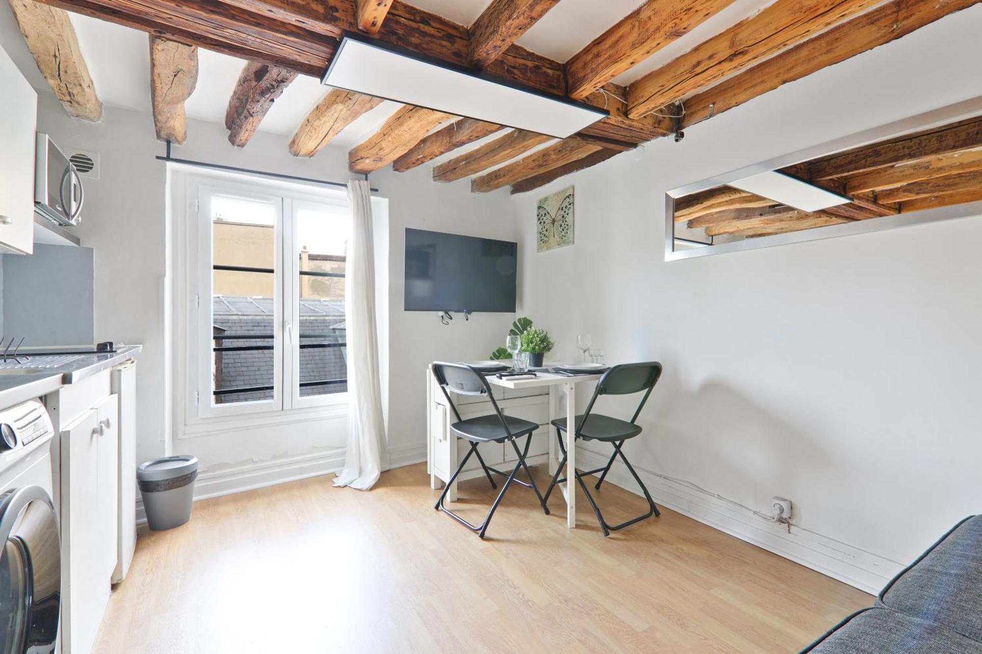 Quartier Saint-michel Notre-dame 4 Free Netflix Apartment
