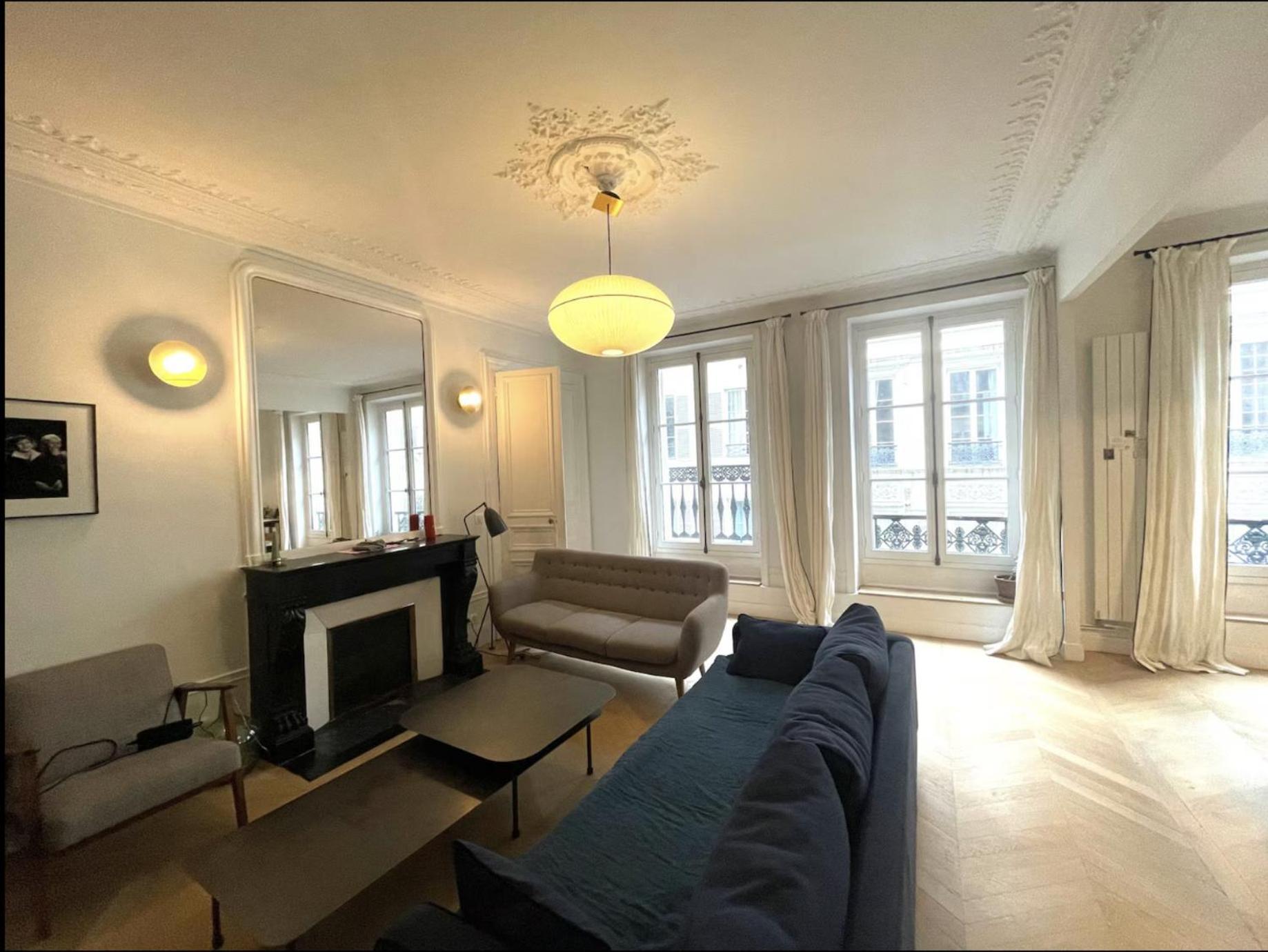 Apartment 3 Bedrooms In Montmartre