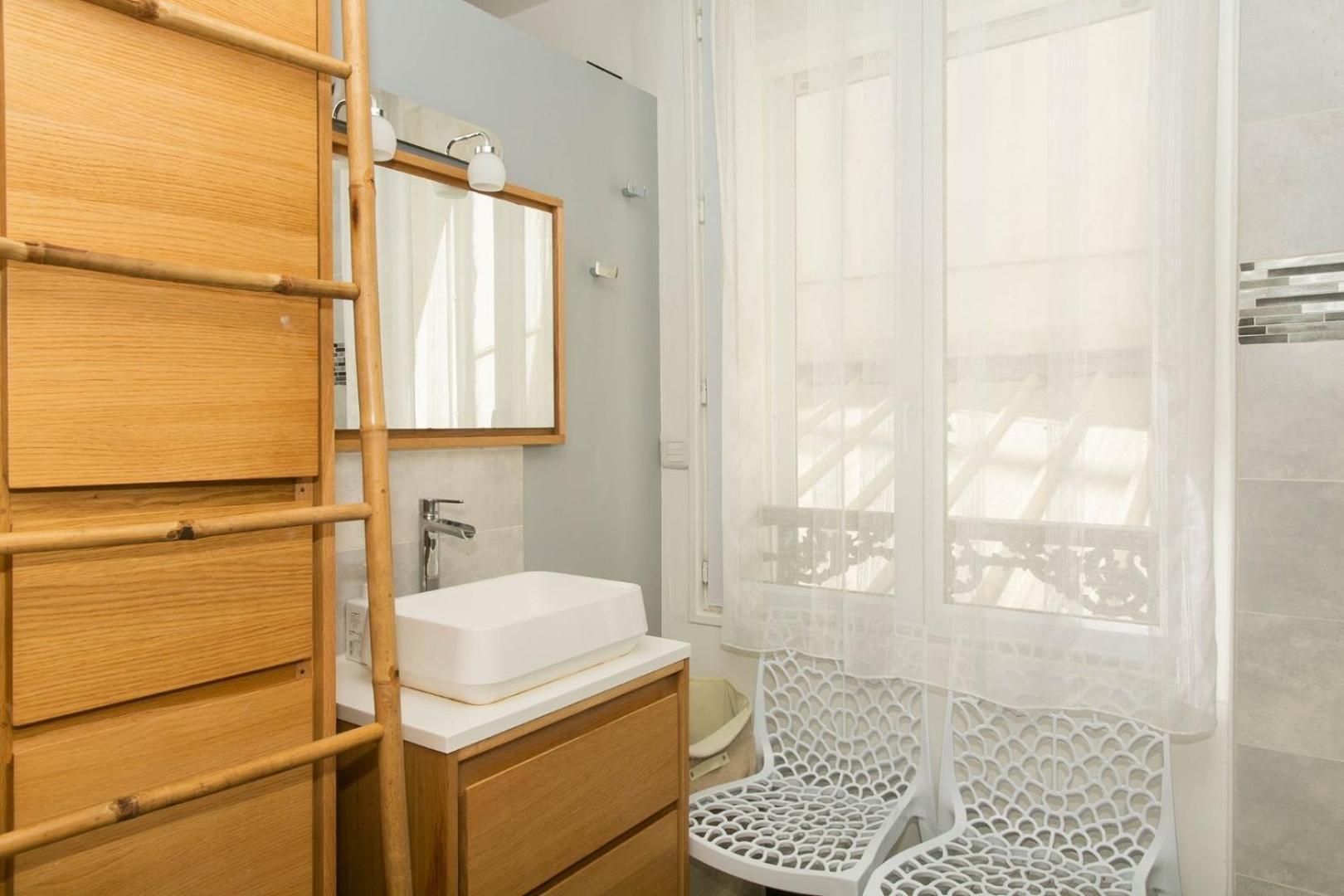 Bnbnook - Cozy 1br Near Marais And Montorgueil Apartment *