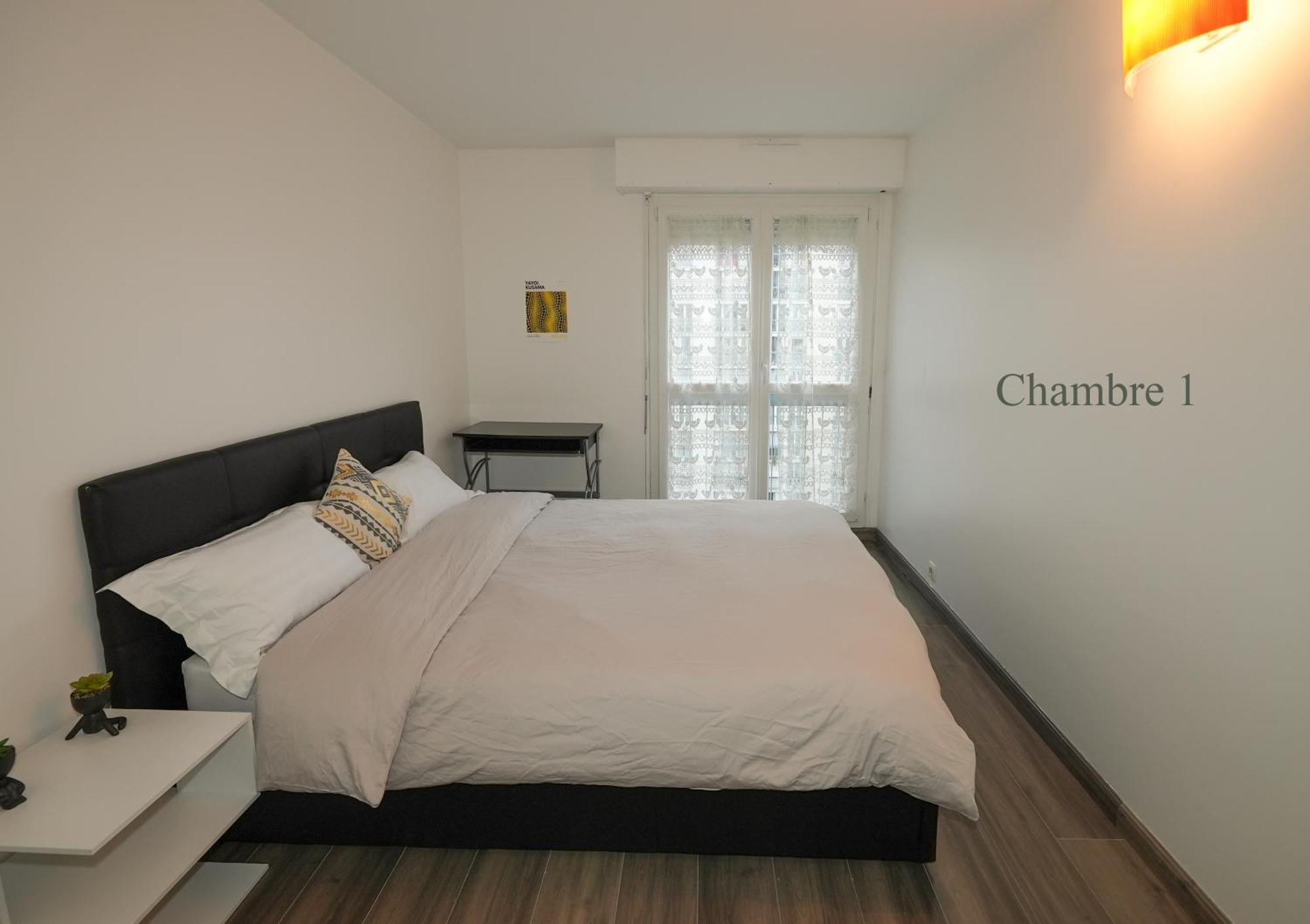 Appartement Confortable Et Lumineux A Belleville