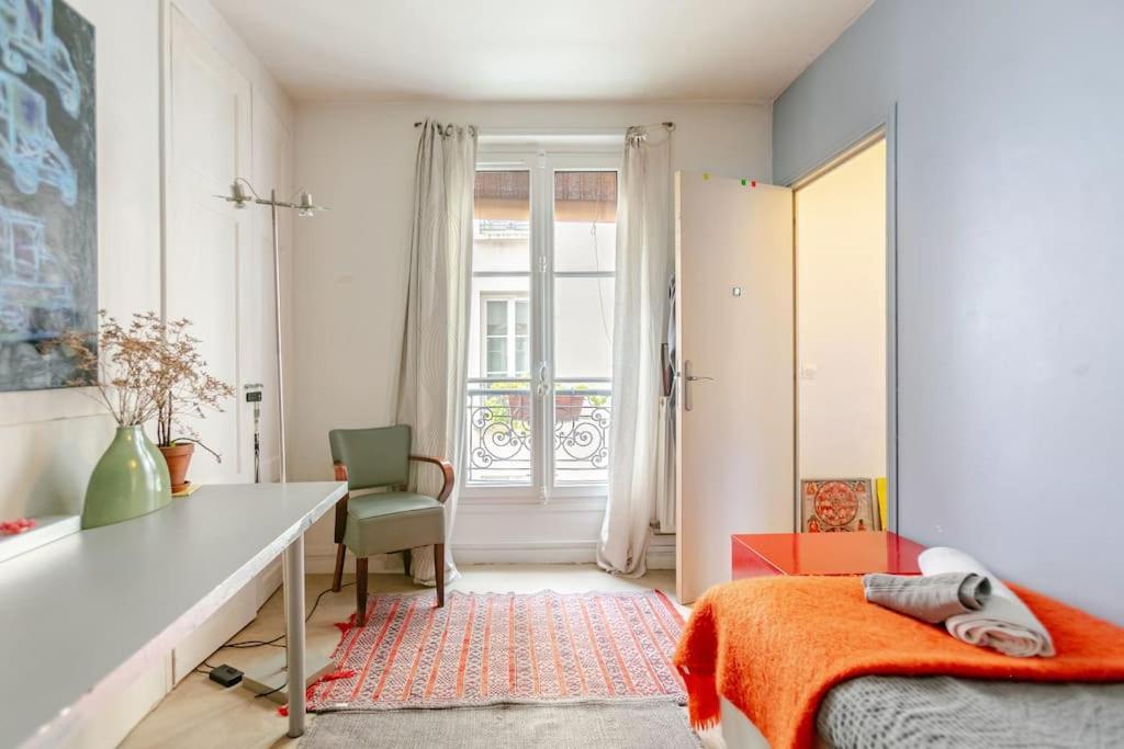 A Paradise Of Calm And Charm Apartment Paris