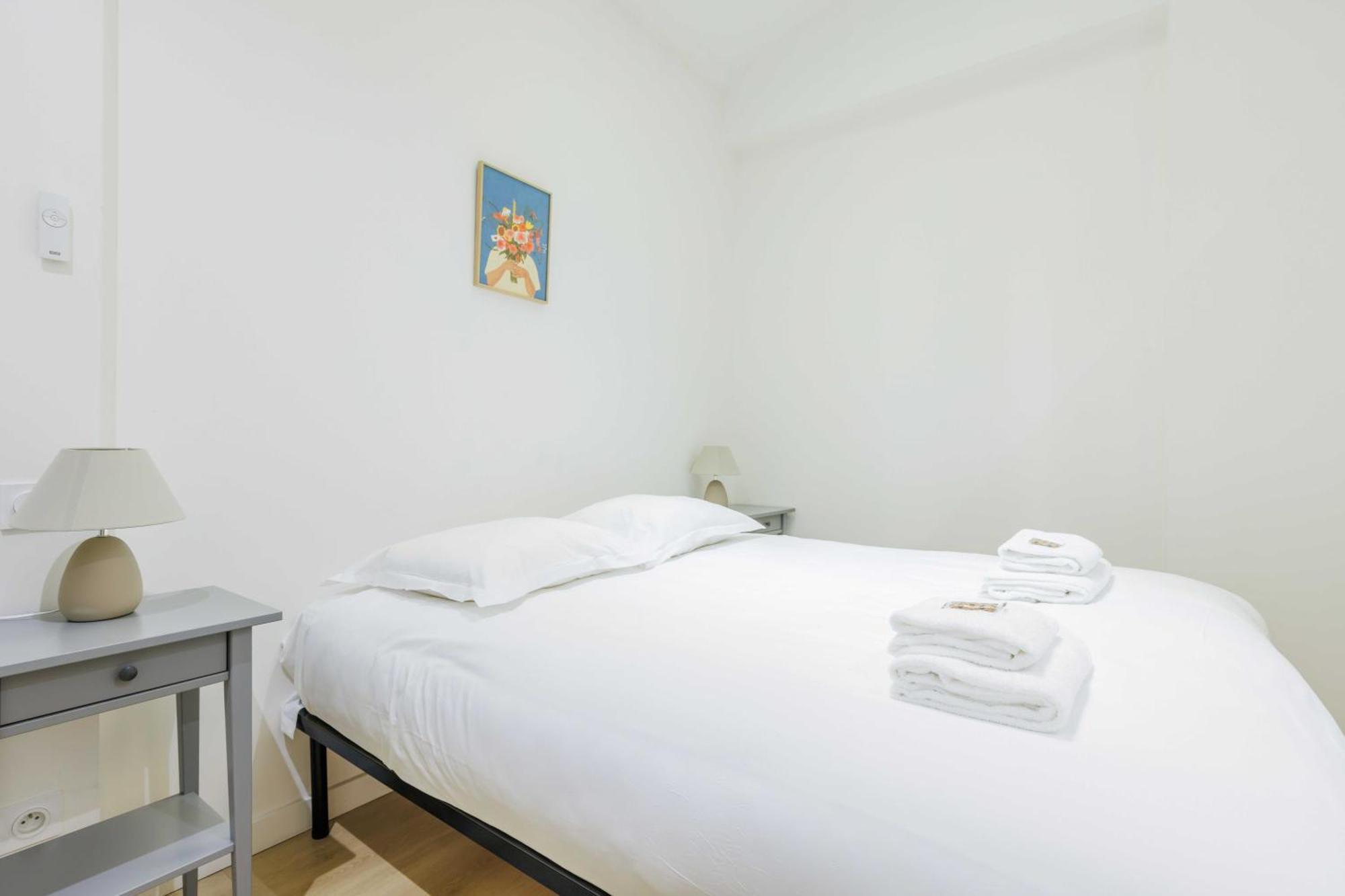 Apartment Loft Moderne Et Spacieux - 6 Couchages Voltaire 11
