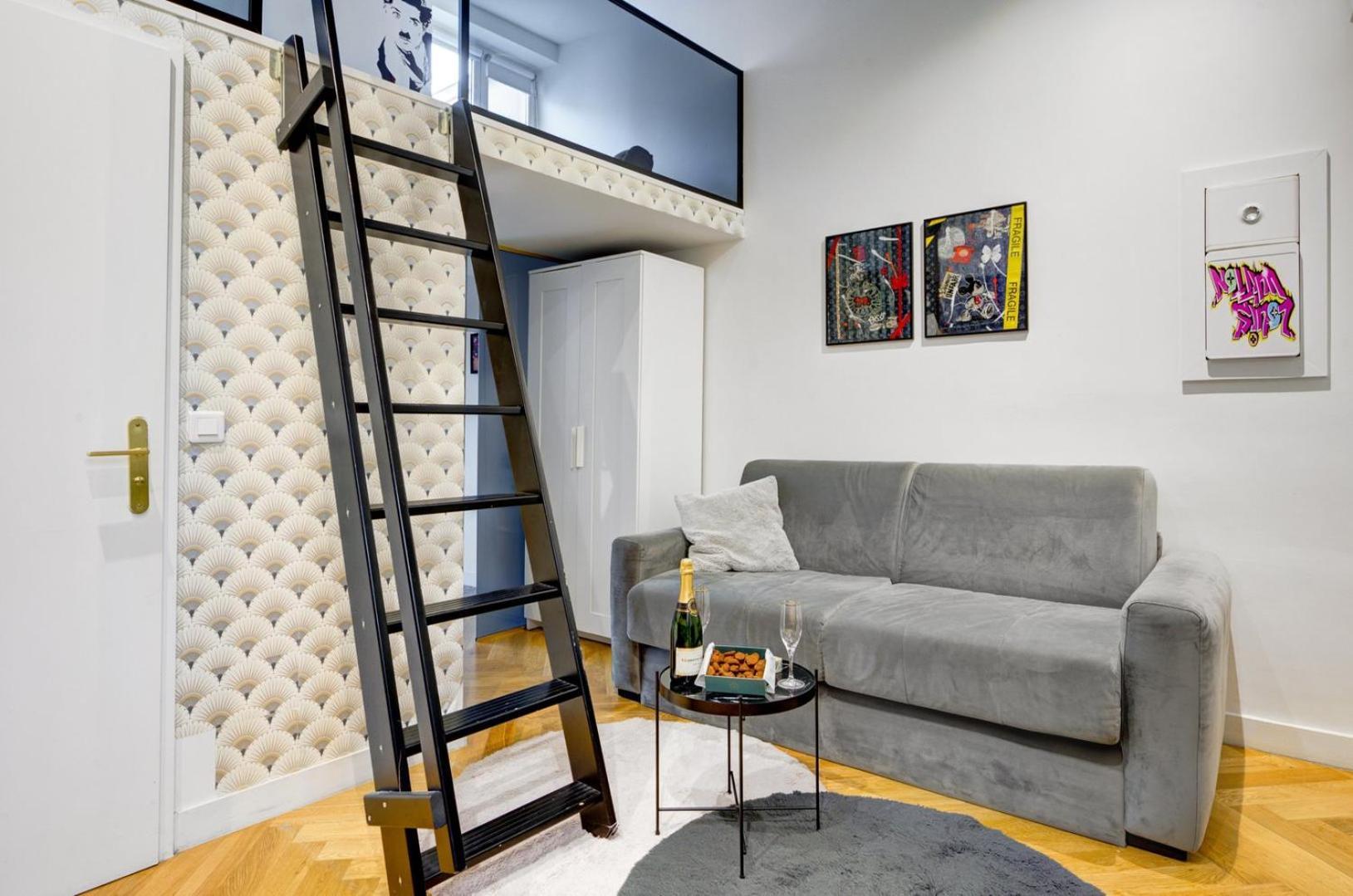 Apartment 214 Vuitton - Superb In