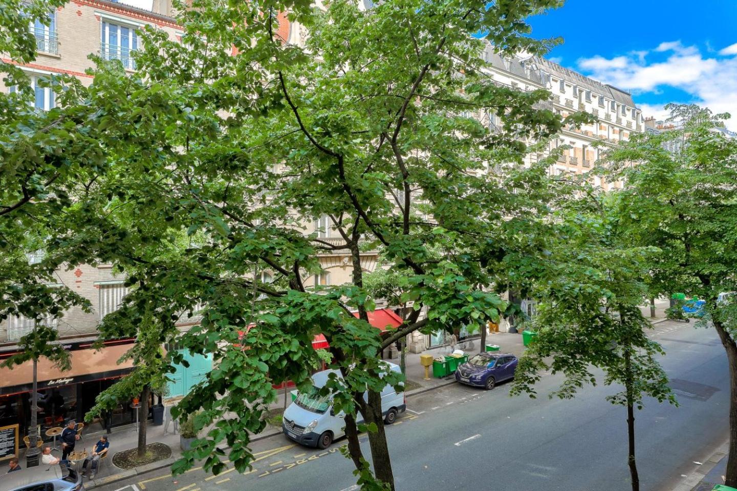 Apartment Charmant Studio Proche De La Tour Eiffel