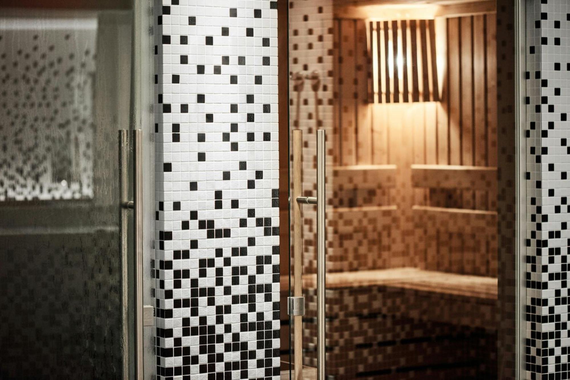 Renaissance Republique Hotel&spa Paris