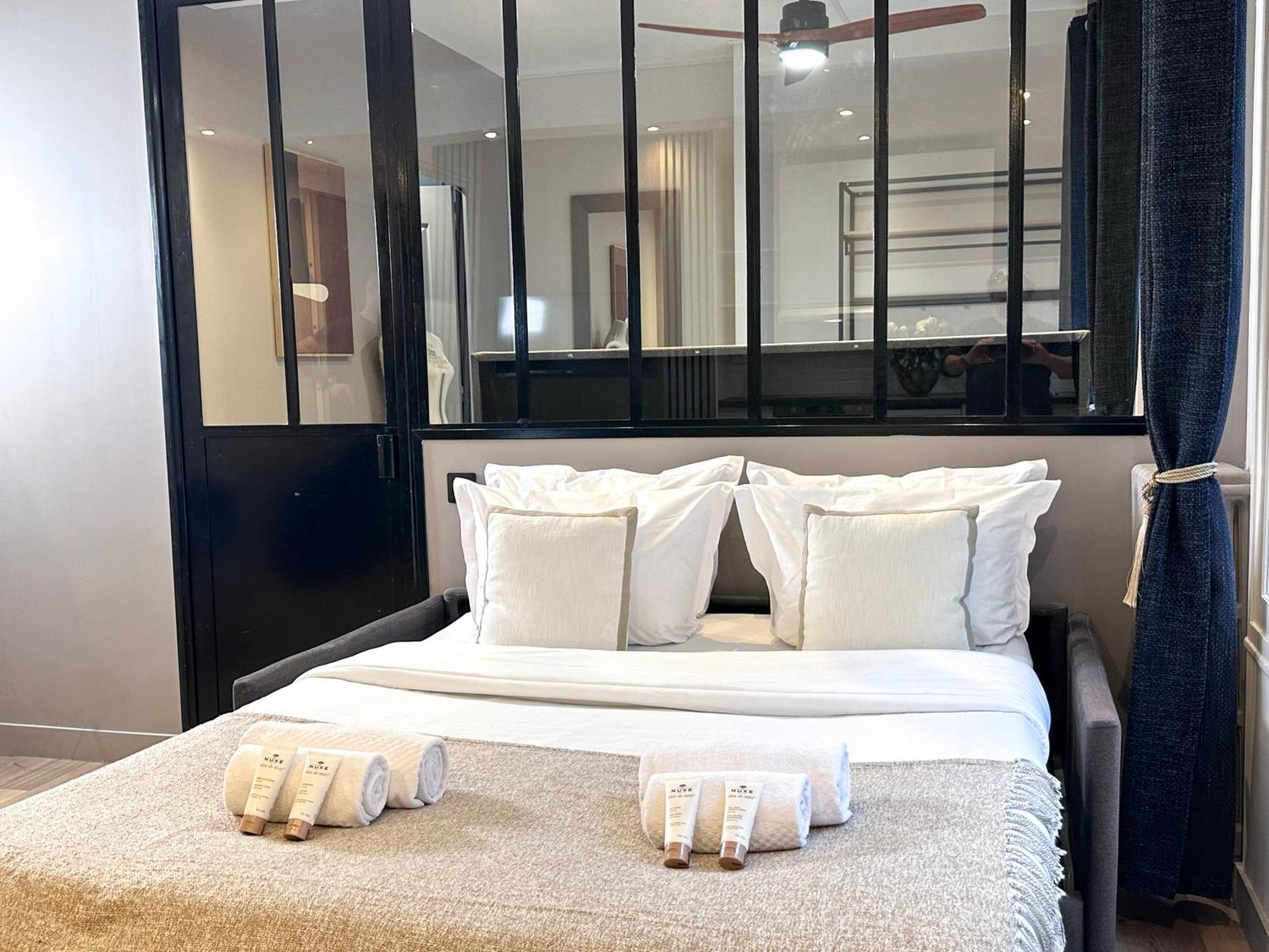 Apartment Beautiful Loft In Champs-elysees Paris