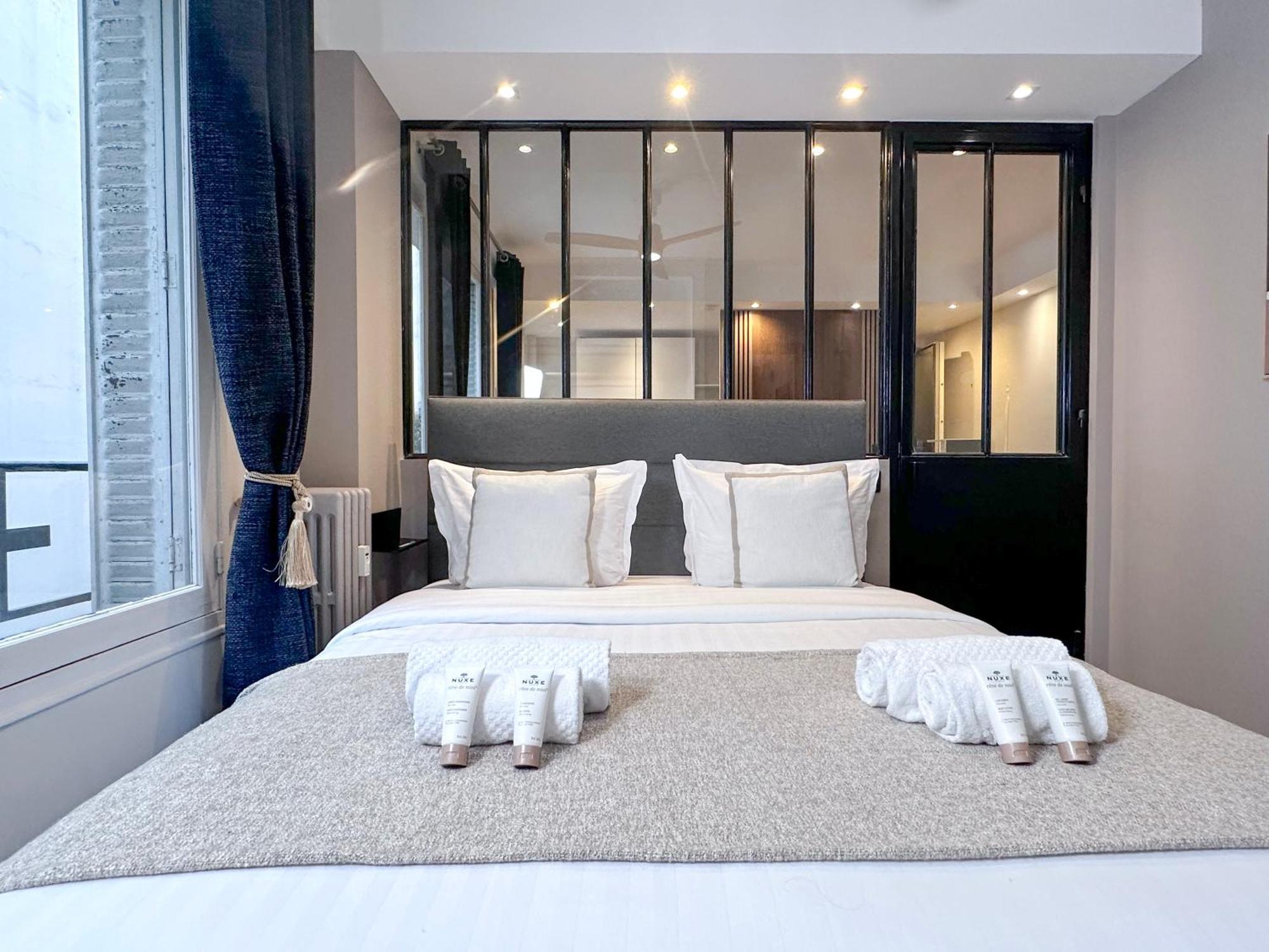 Beautiful Loft In Champs-elysees * Paris
