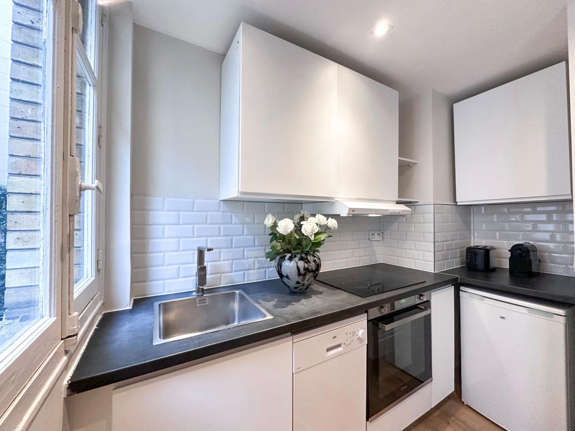 Apartment Beautiful Loft In Champs-elysees *