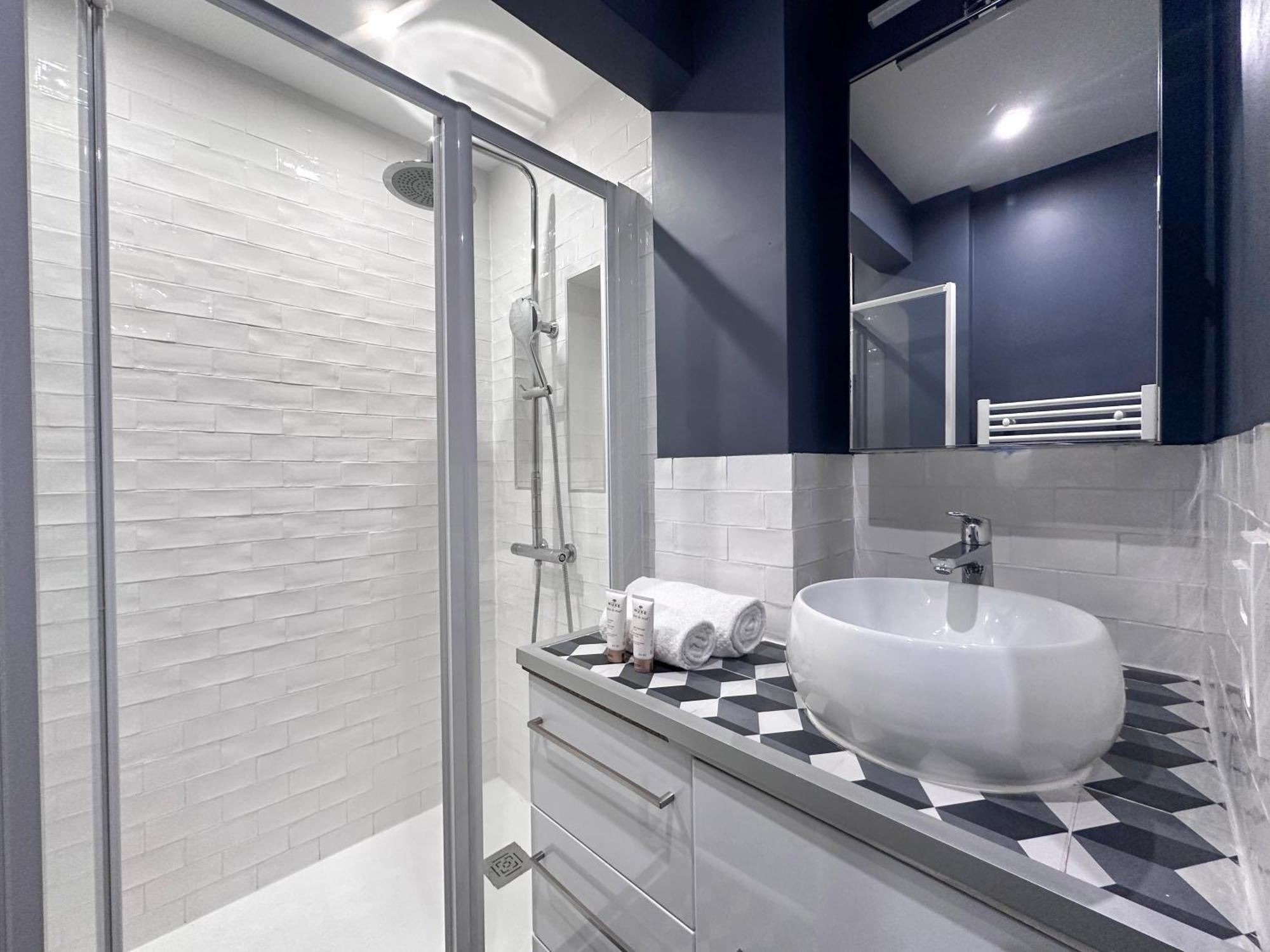 Beautiful Loft In Champs-elysees * Paris