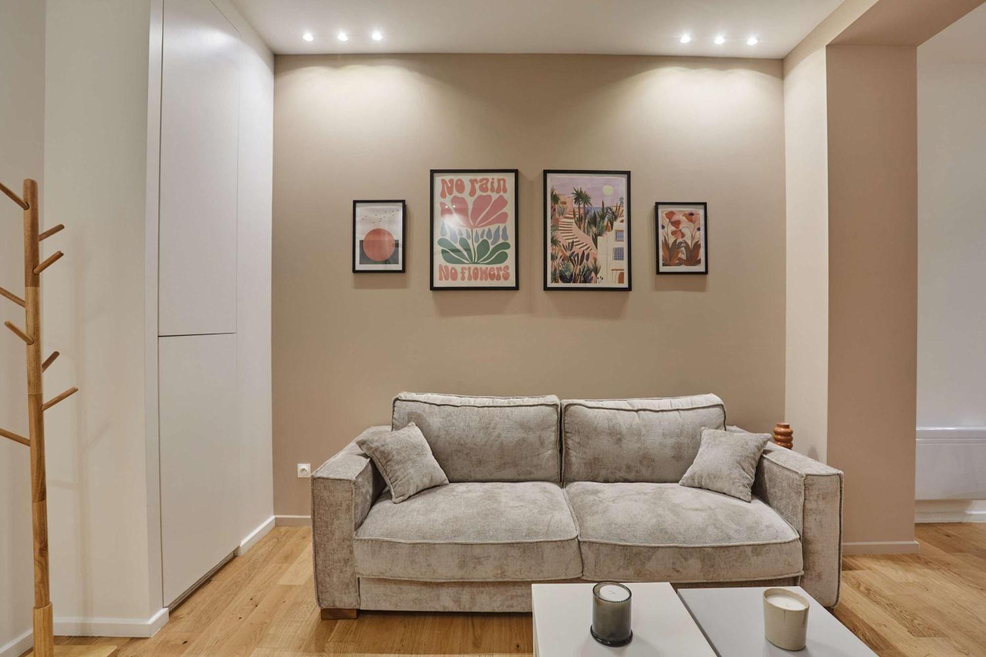 New 2 Bedrooms Center Of By Prestige Paris