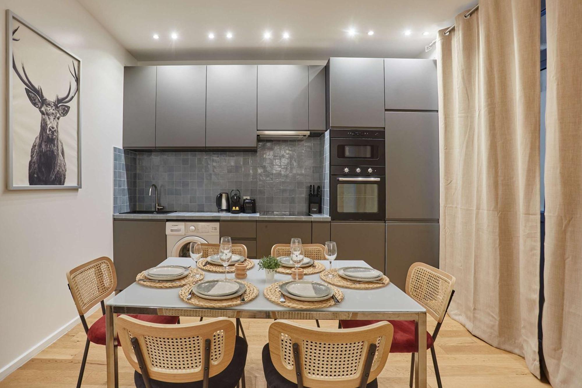 New 2 Bedrooms Center Of By Prestige Apartment Paris