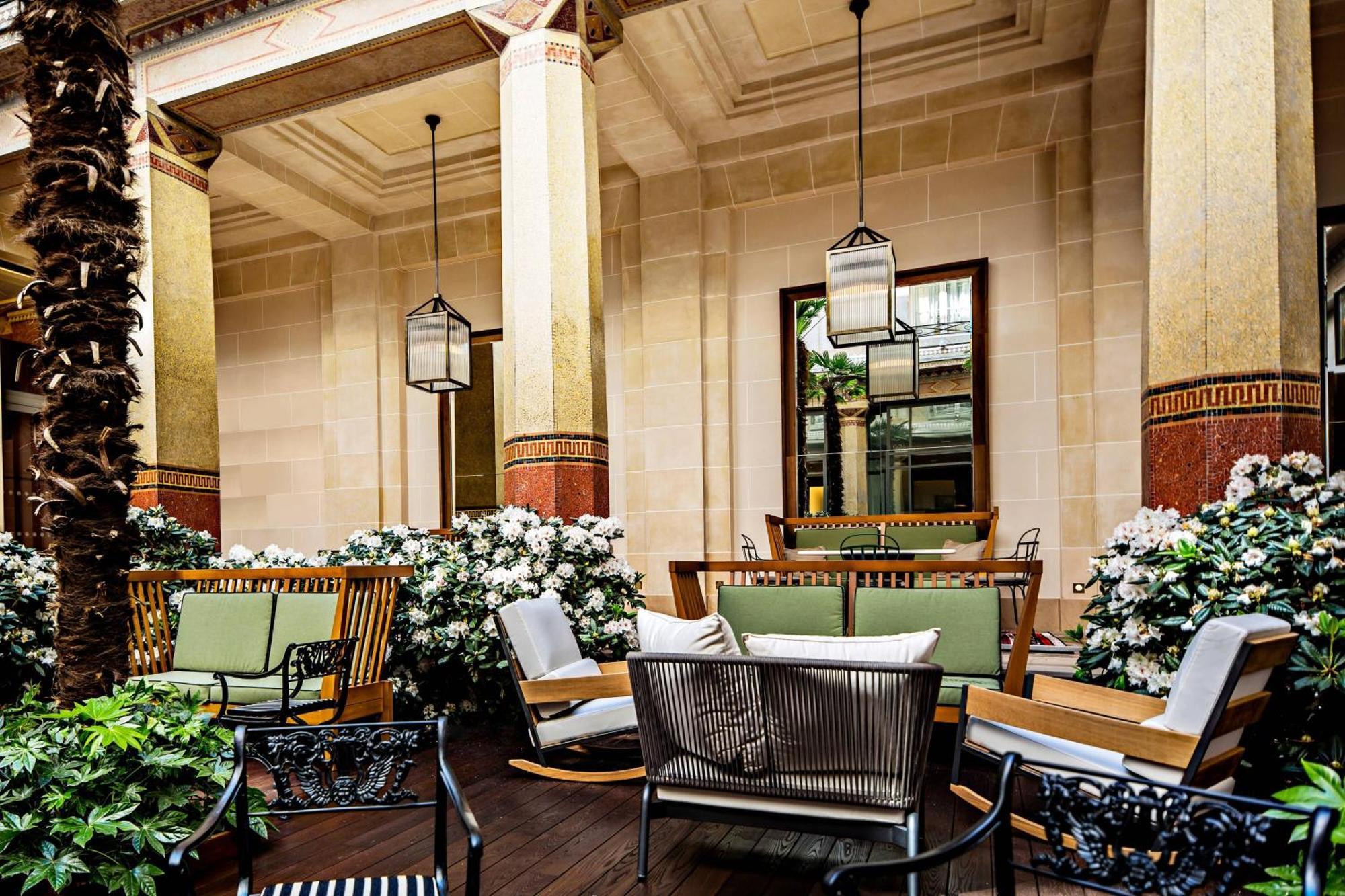 Prince De Galles, A Luxury Collection Hotel,