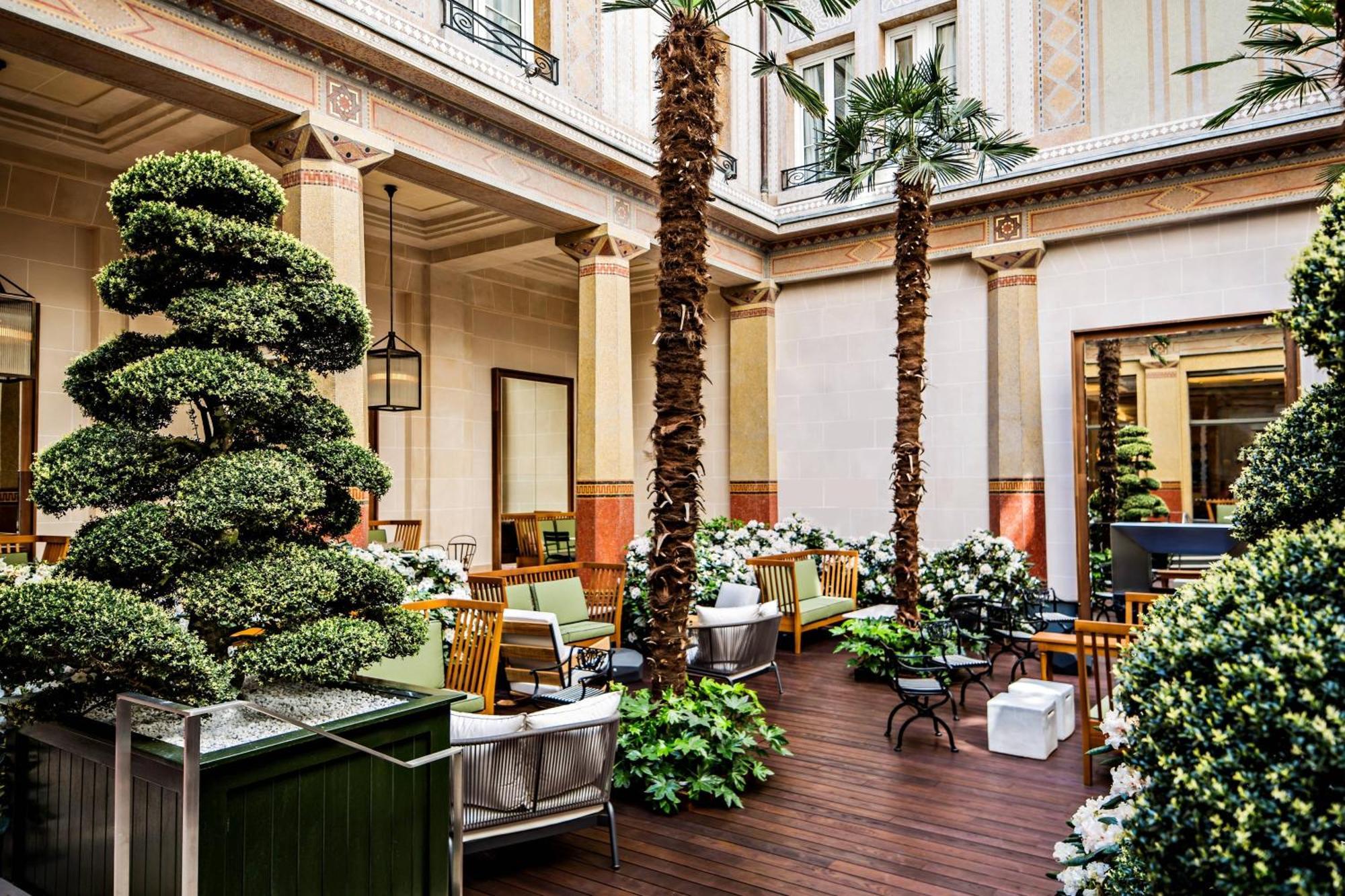 Prince De Galles, A Luxury Collection Hotel, Hotel