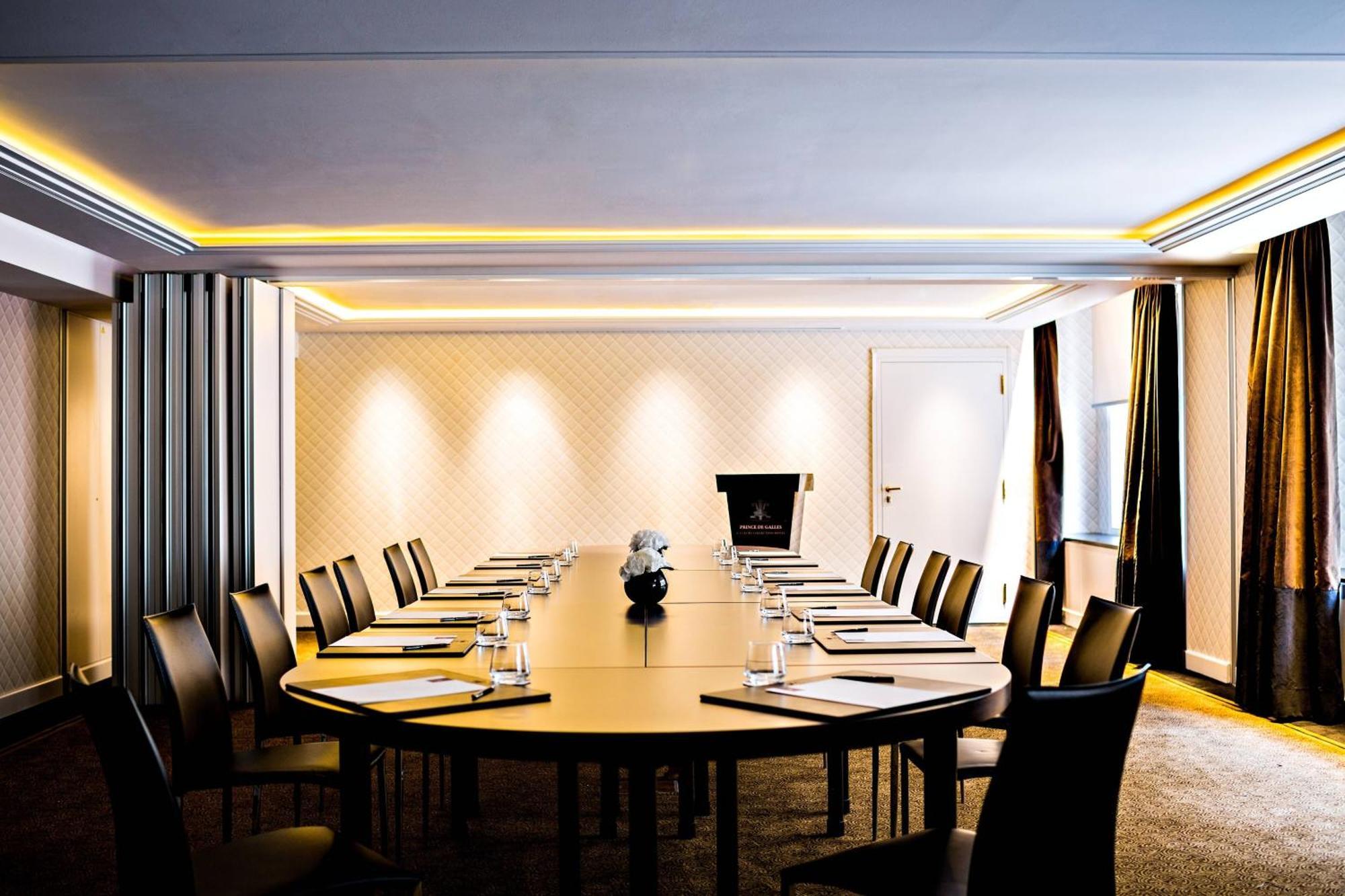 Hotel Prince De Galles, A Luxury Collection Hotel,