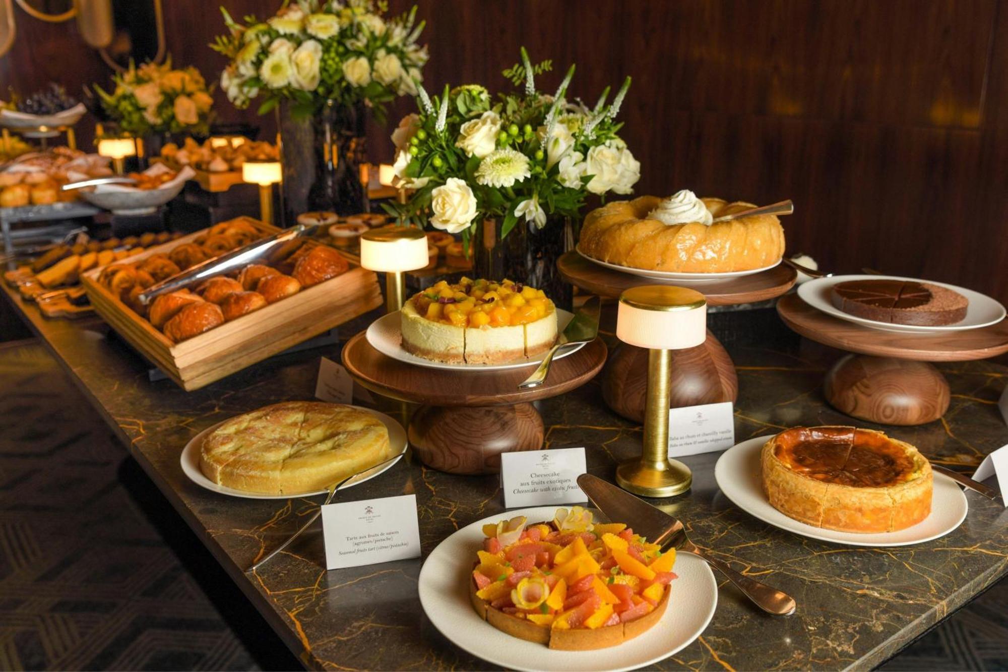 Hotel Prince De Galles, A Luxury Collection Hotel, 5*