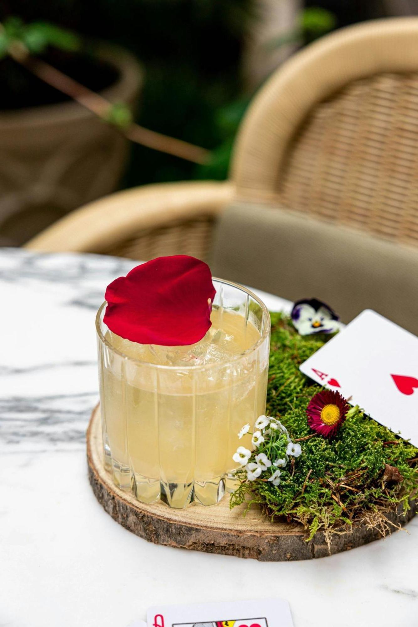Prince De Galles, A Luxury Collection Hotel, 5* Paris