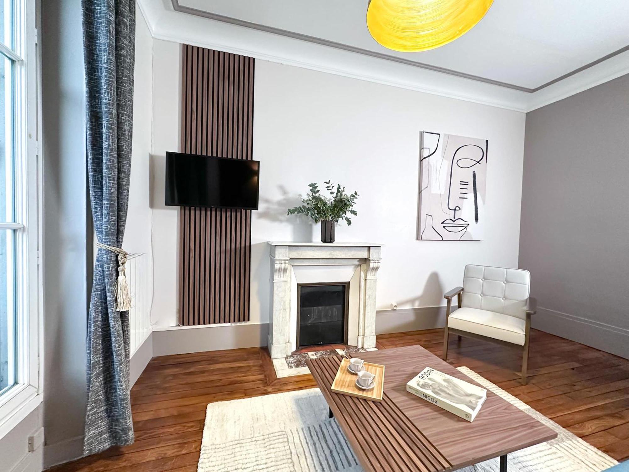 Apartment Charming Flat Near Eiffel Tower *