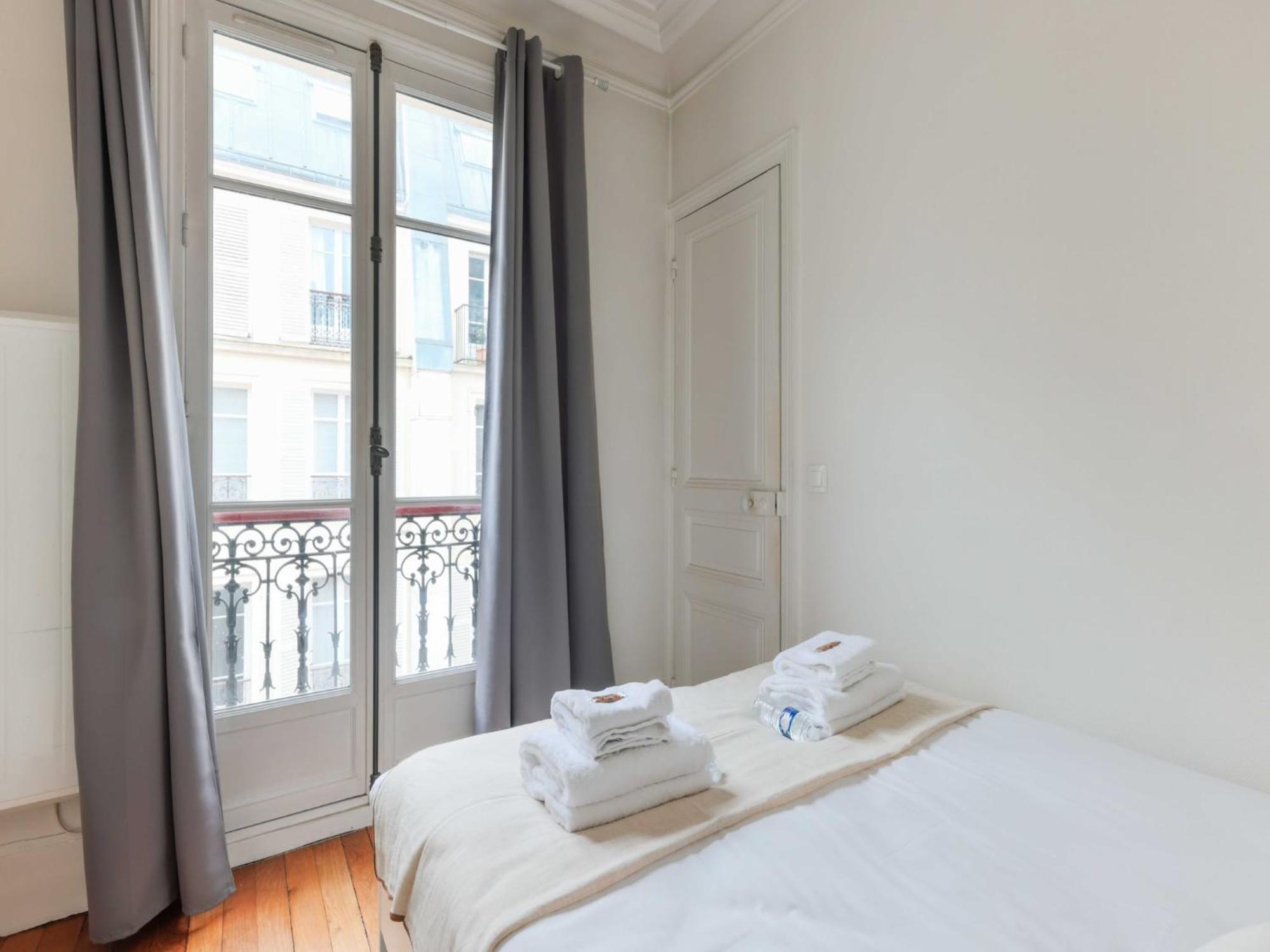 Bright - 1 Bdr 2p - Ternes Monceau Apartment *
