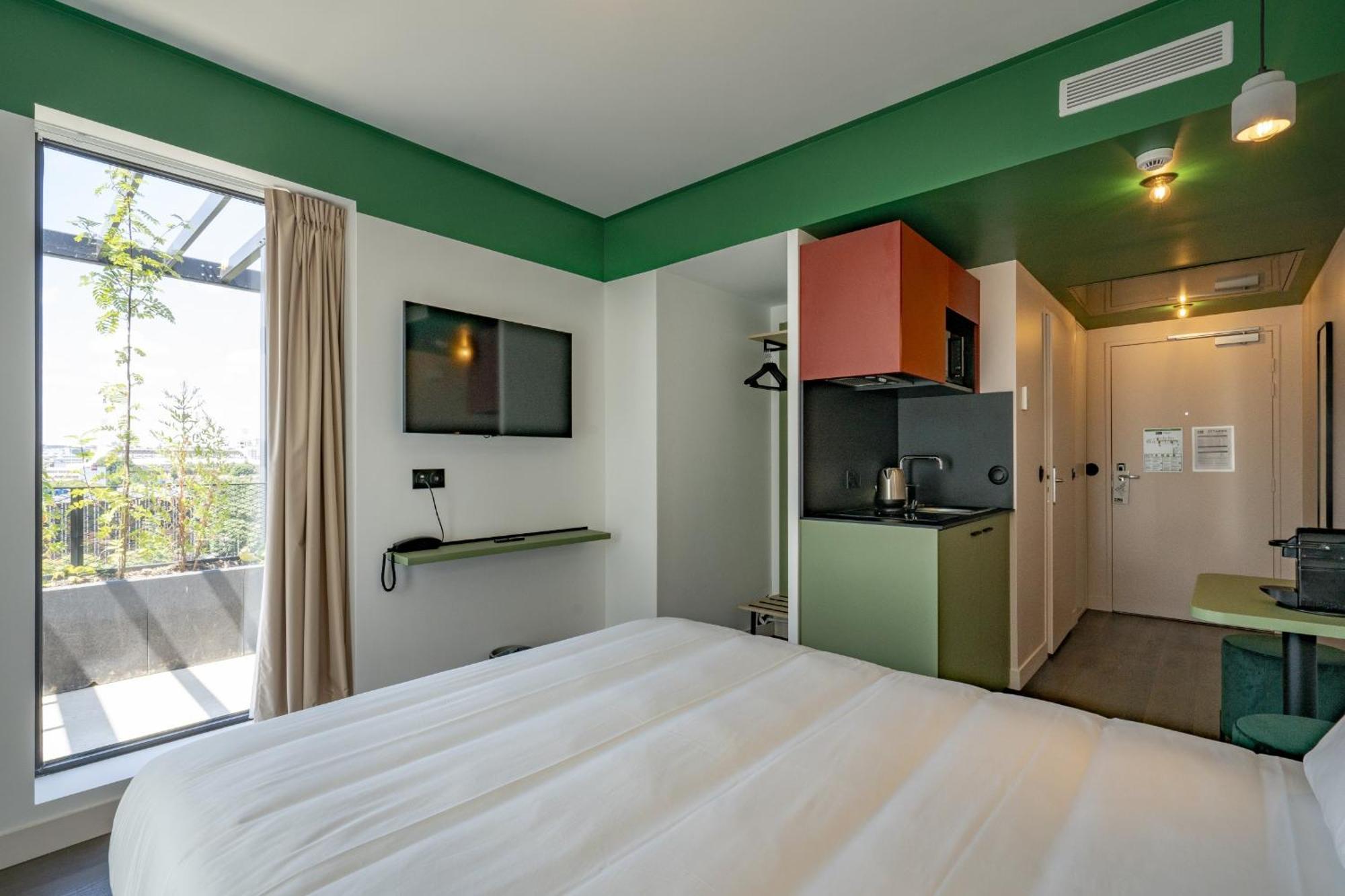 & 13 Porte D'italie 3* Paris