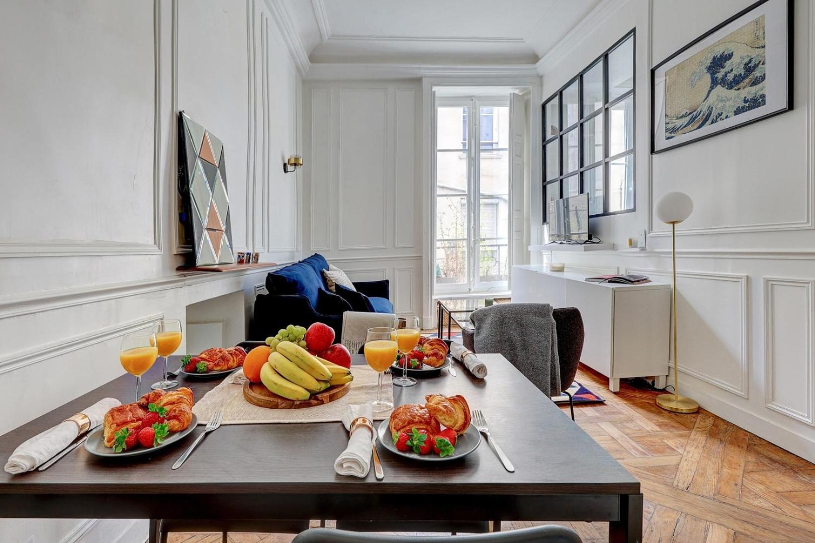 Bnbnook - Parisian Charm: 1br In Le Marais Apartment